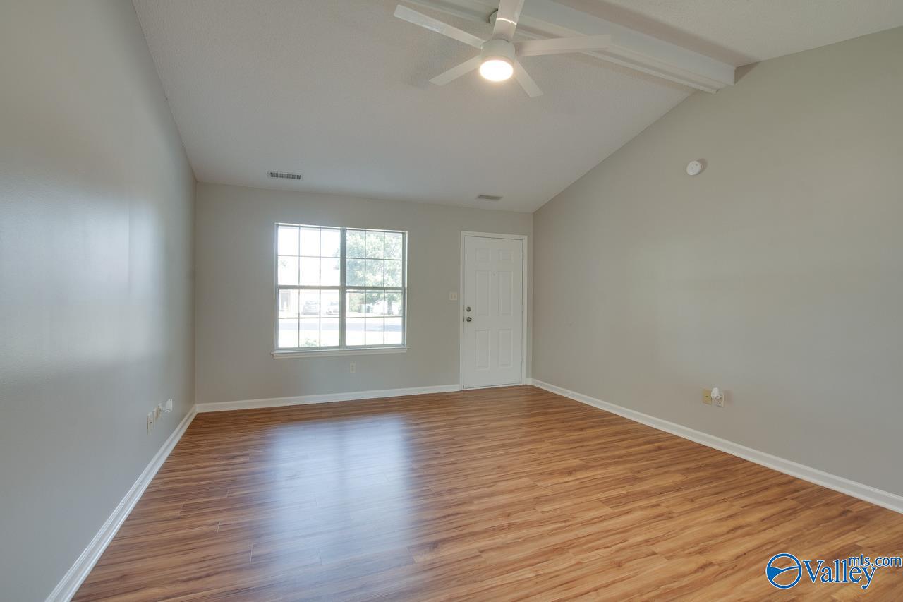 102 Bramblebush Drive
