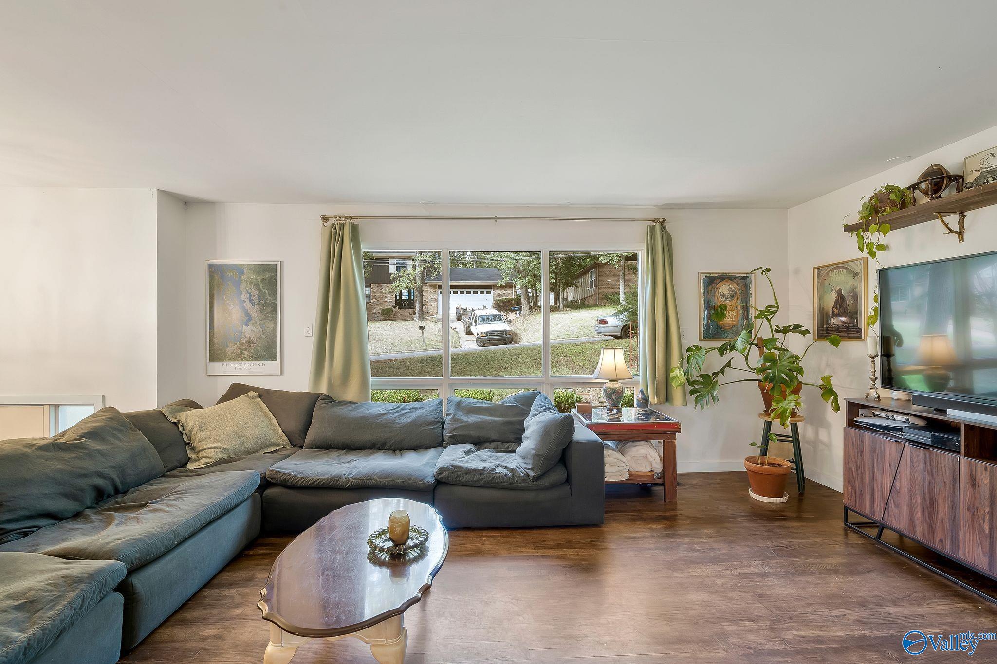 2610 Lancelot Drive