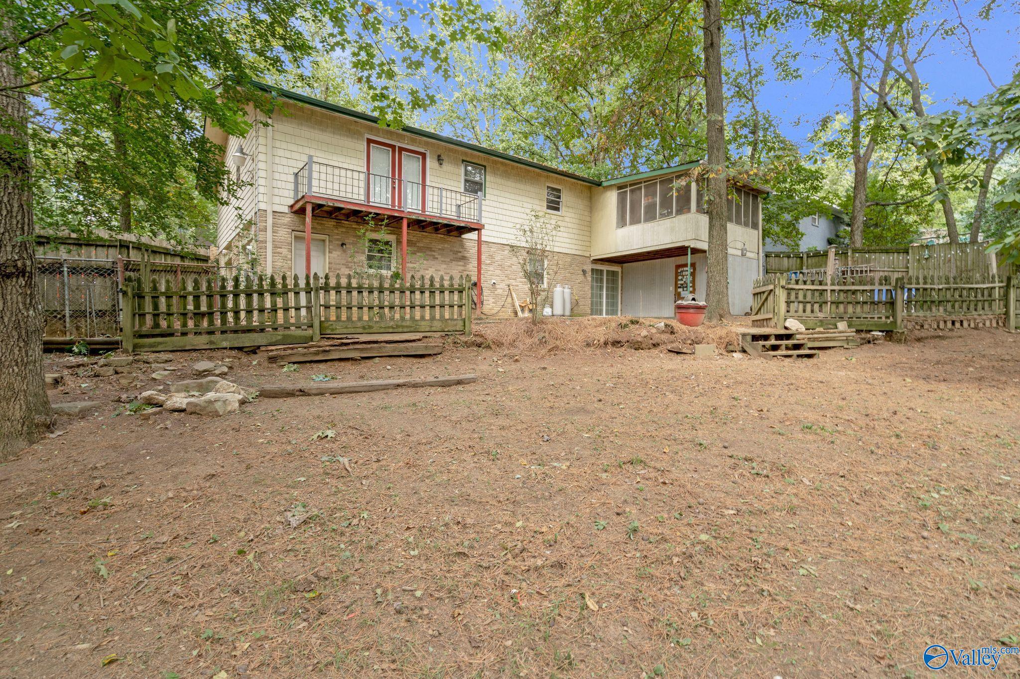 2610 Lancelot Drive