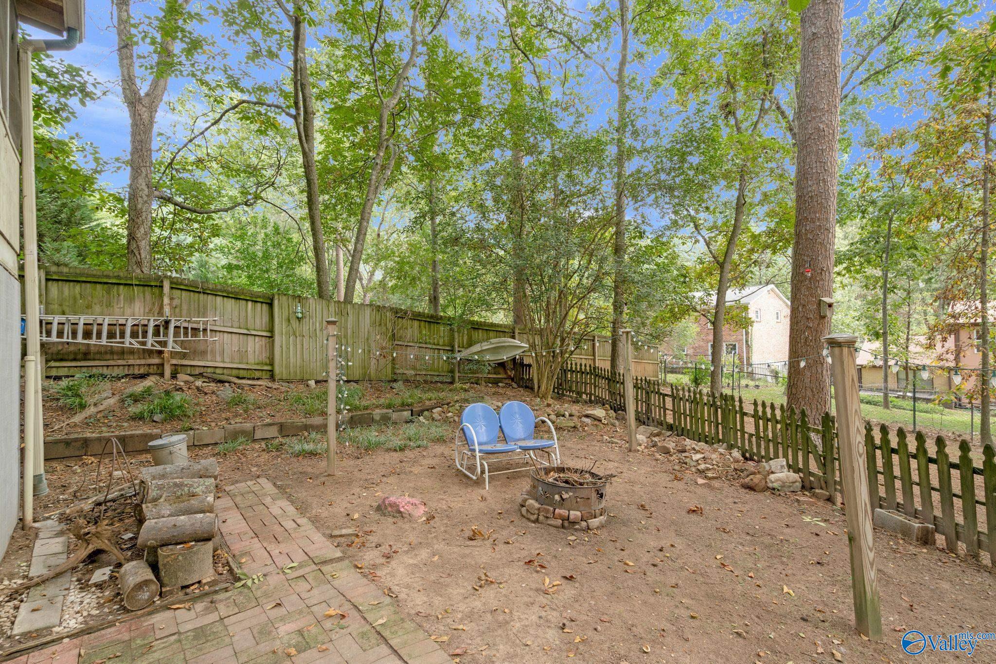 2610 Lancelot Drive