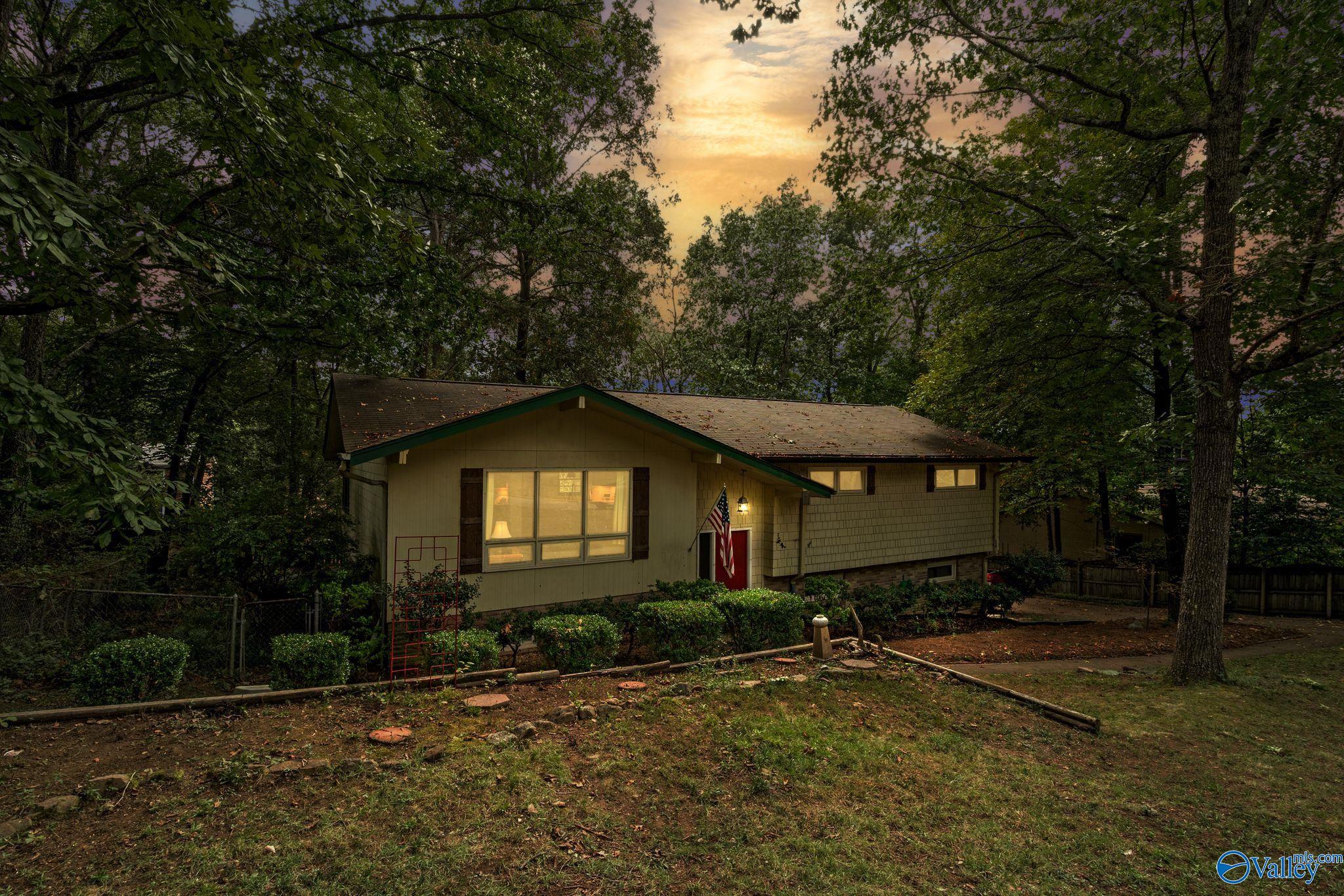 2610 Lancelot Drive