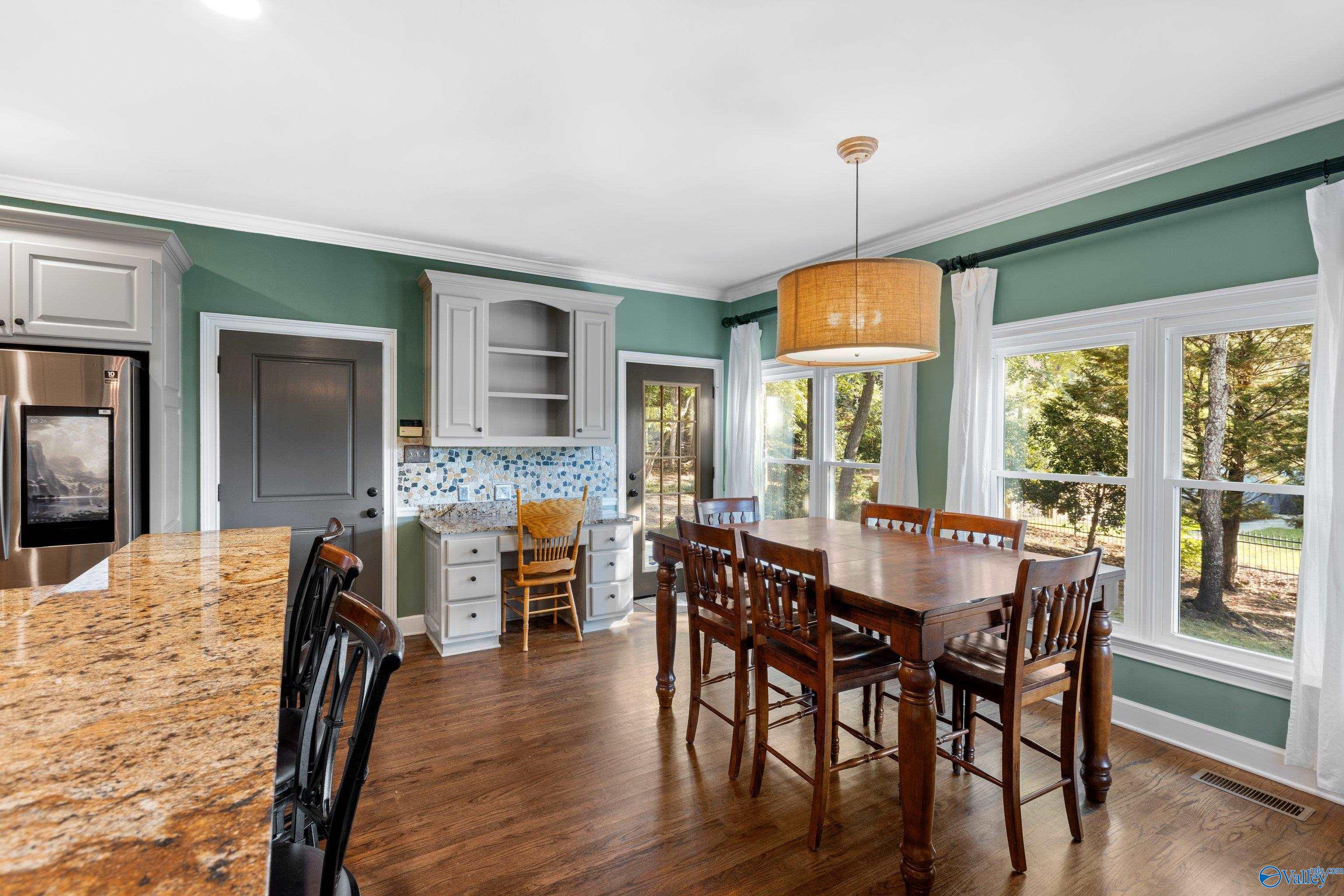 2896 Hampton Cove Way SE