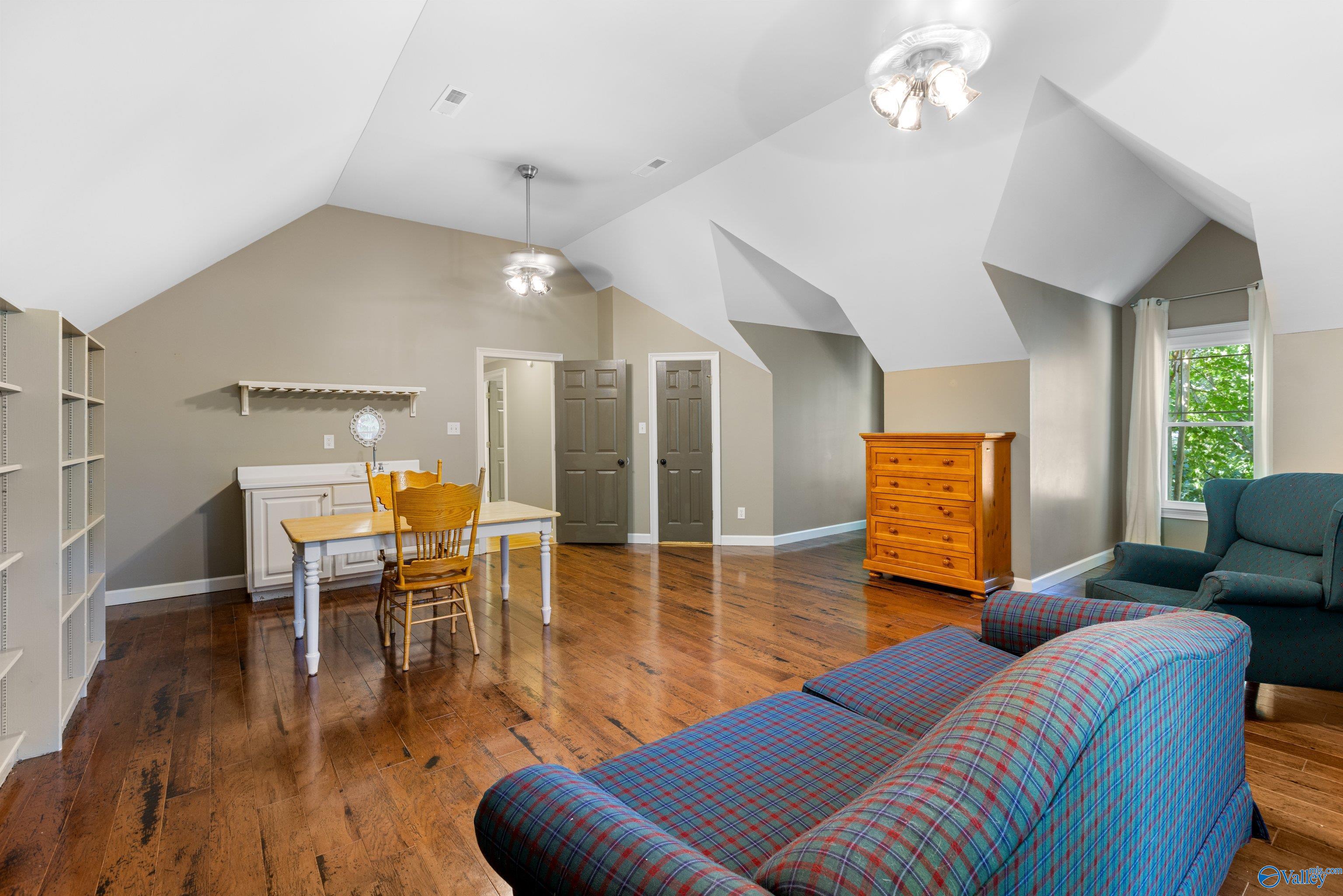 2896 Hampton Cove Way SE