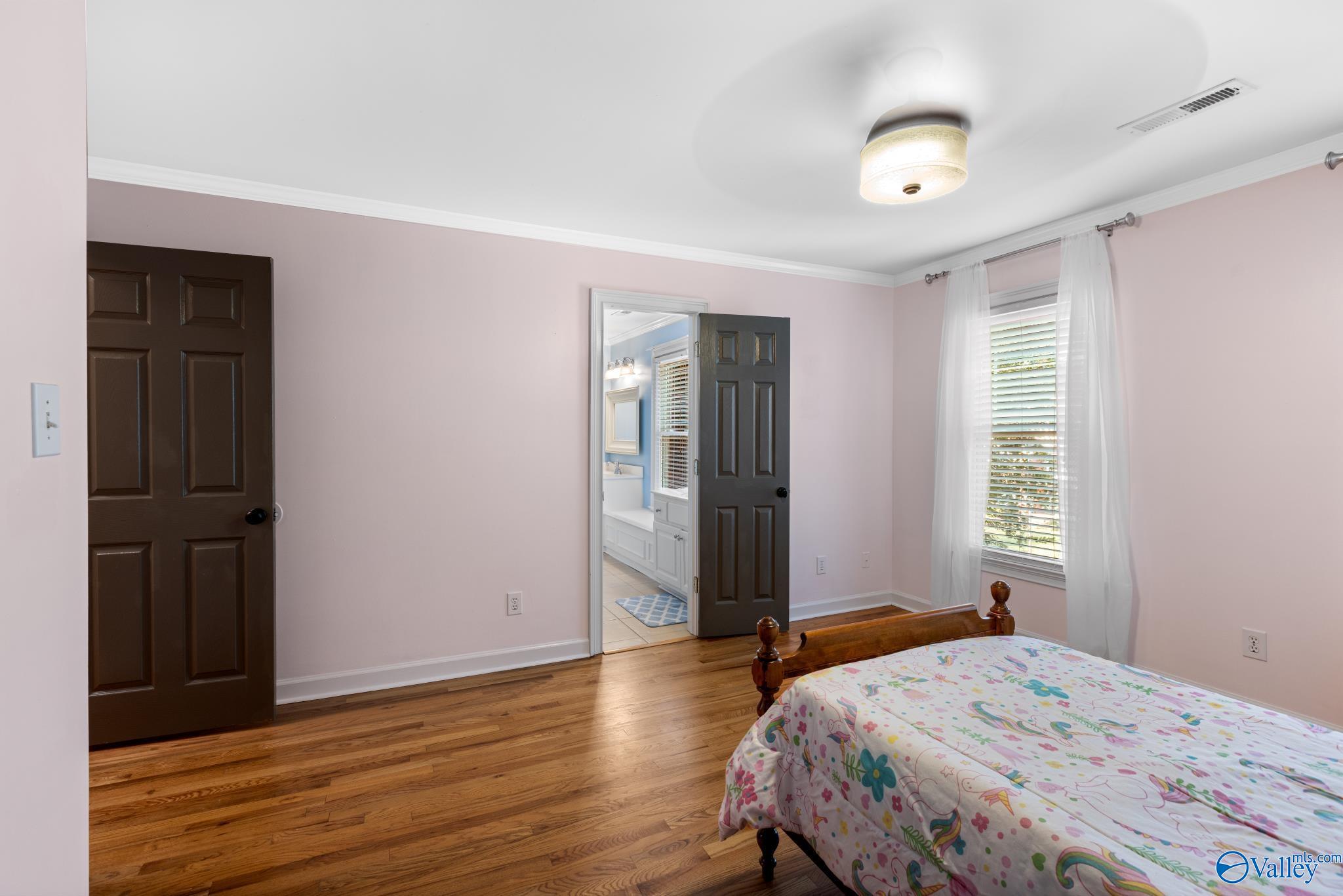 2896 Hampton Cove Way SE