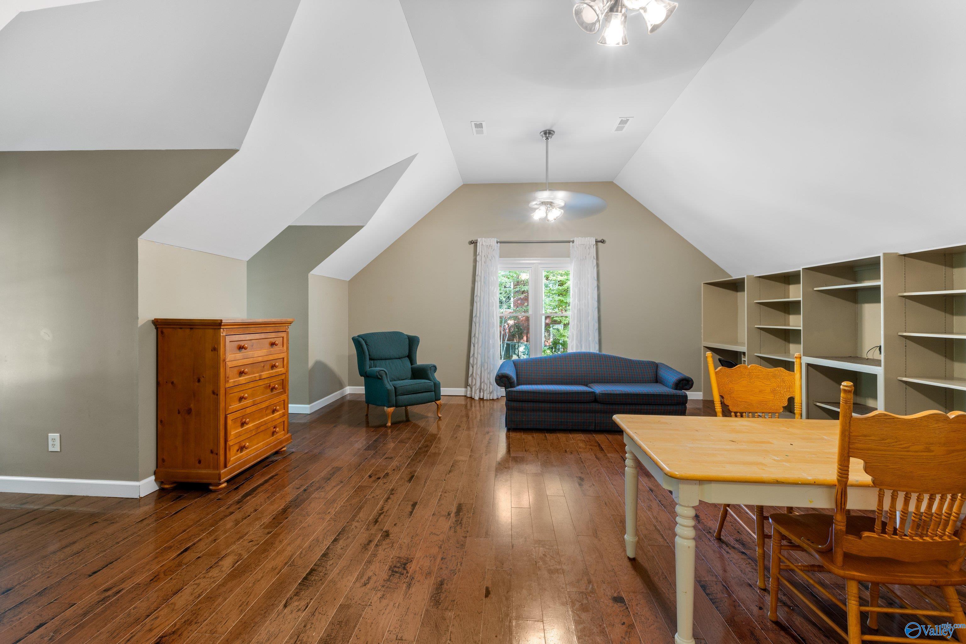 2896 Hampton Cove Way SE