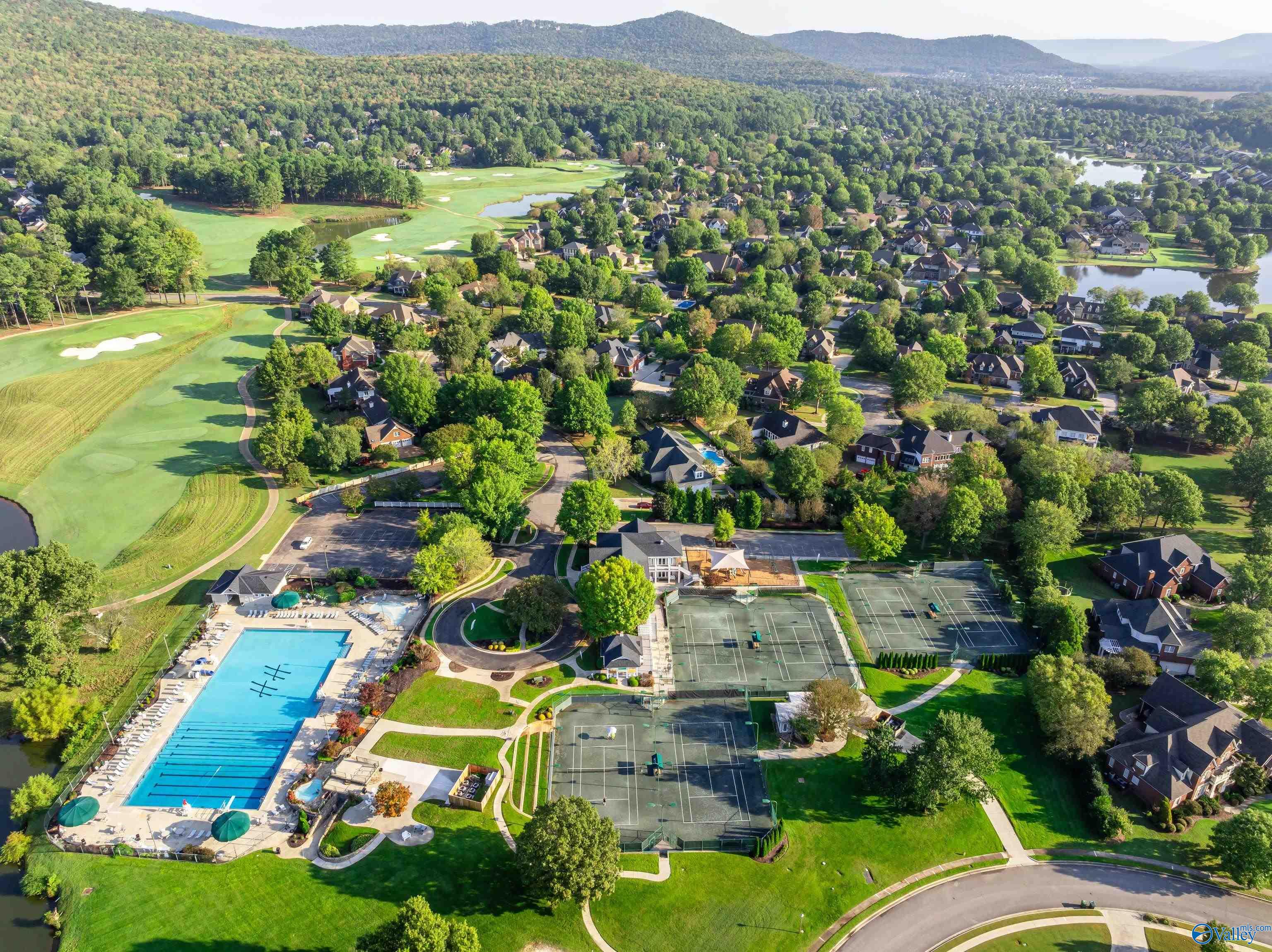 2896 Hampton Cove Way SE