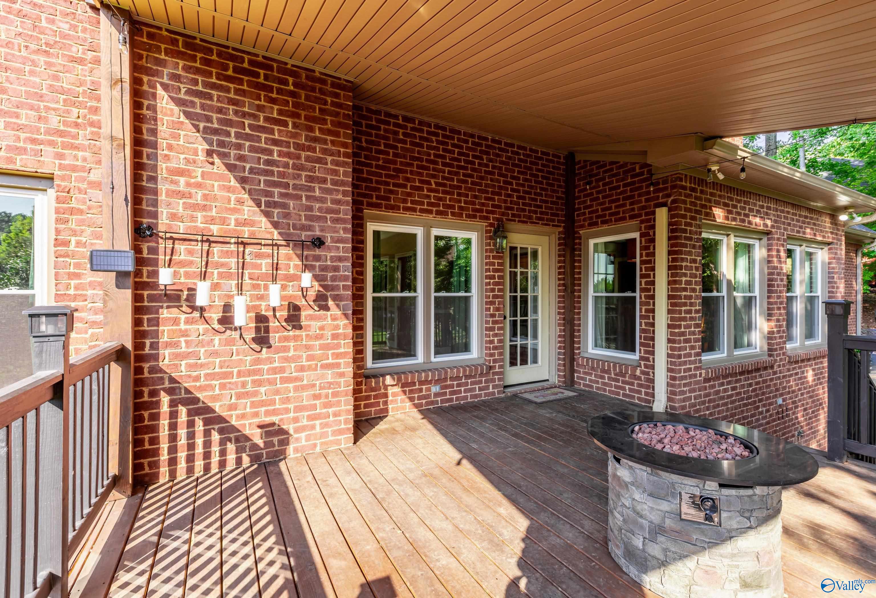 2896 Hampton Cove Way SE