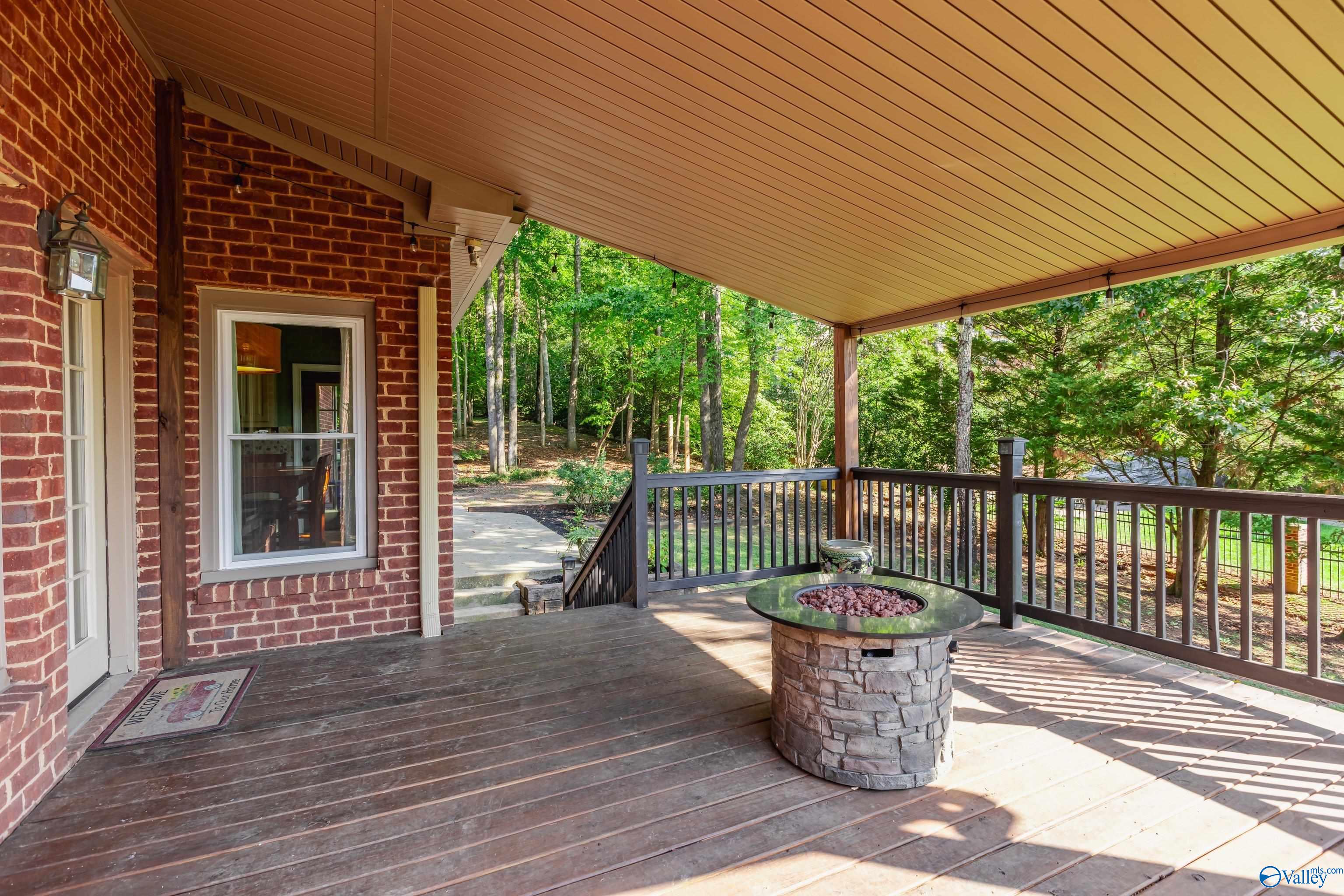 2896 Hampton Cove Way SE