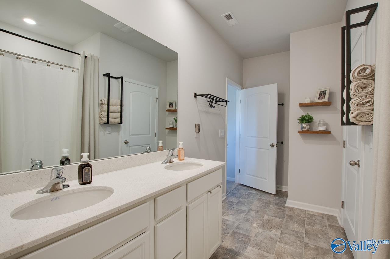 25123 Delilah Circle