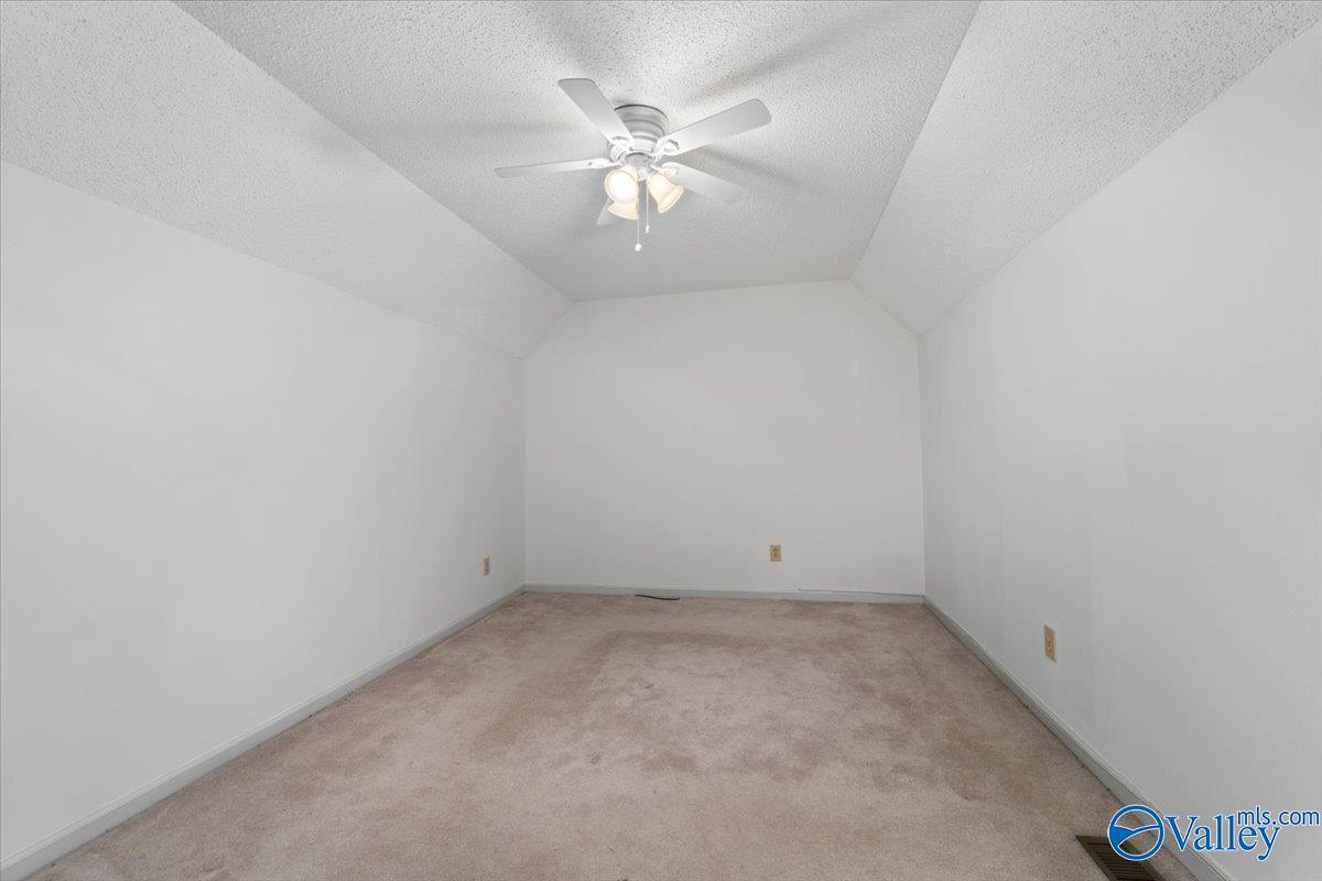 1209 Teenajo Drive