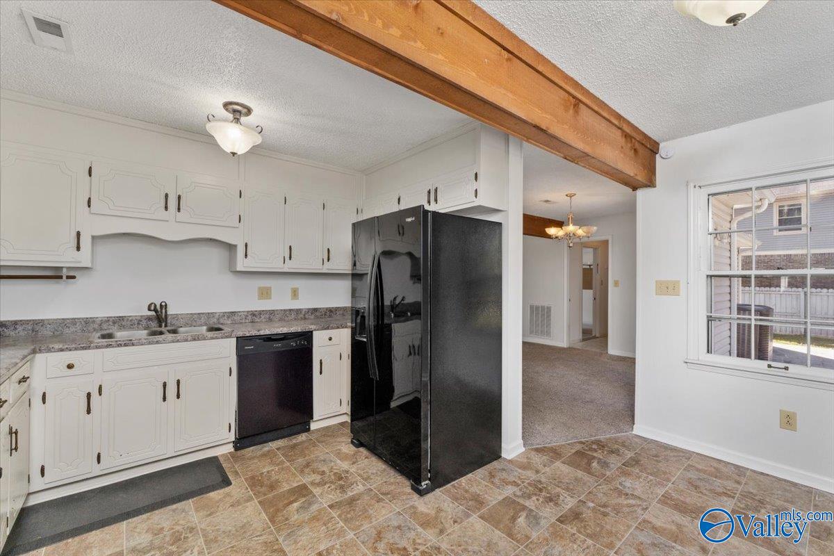 1209 Teenajo Drive
