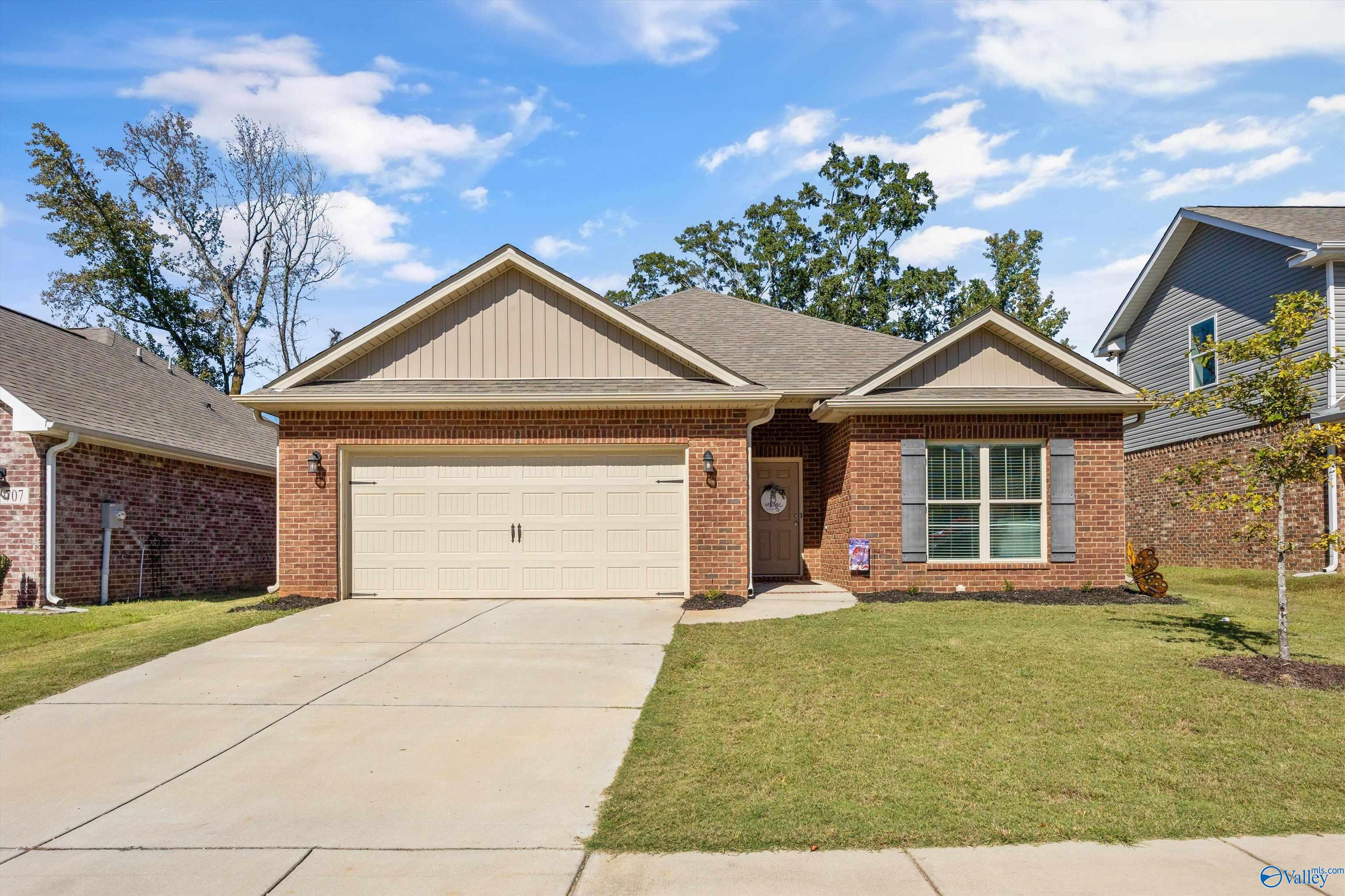 705 Magnolia Place Lane SW