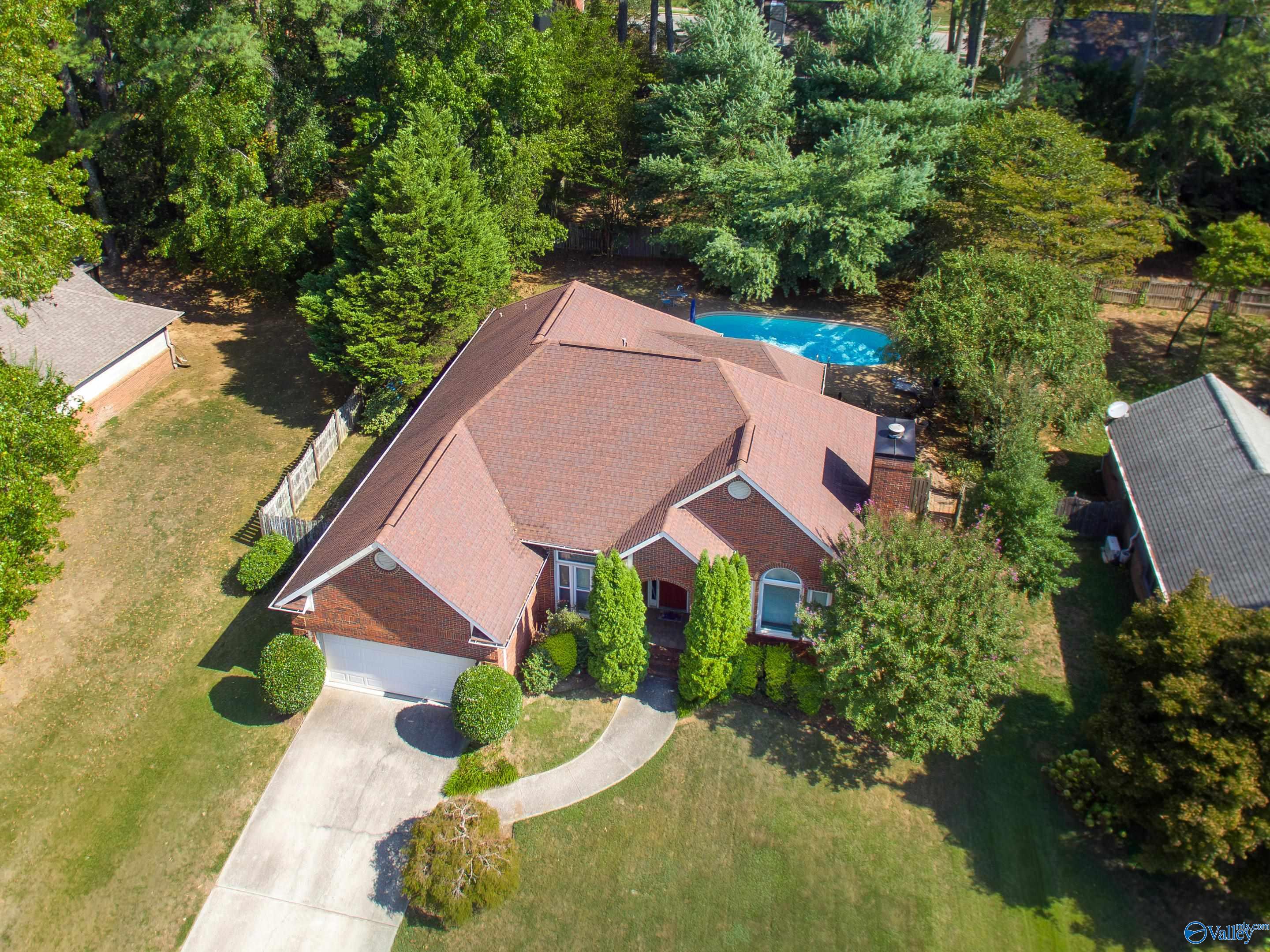 1683 Longleaf Drive NW