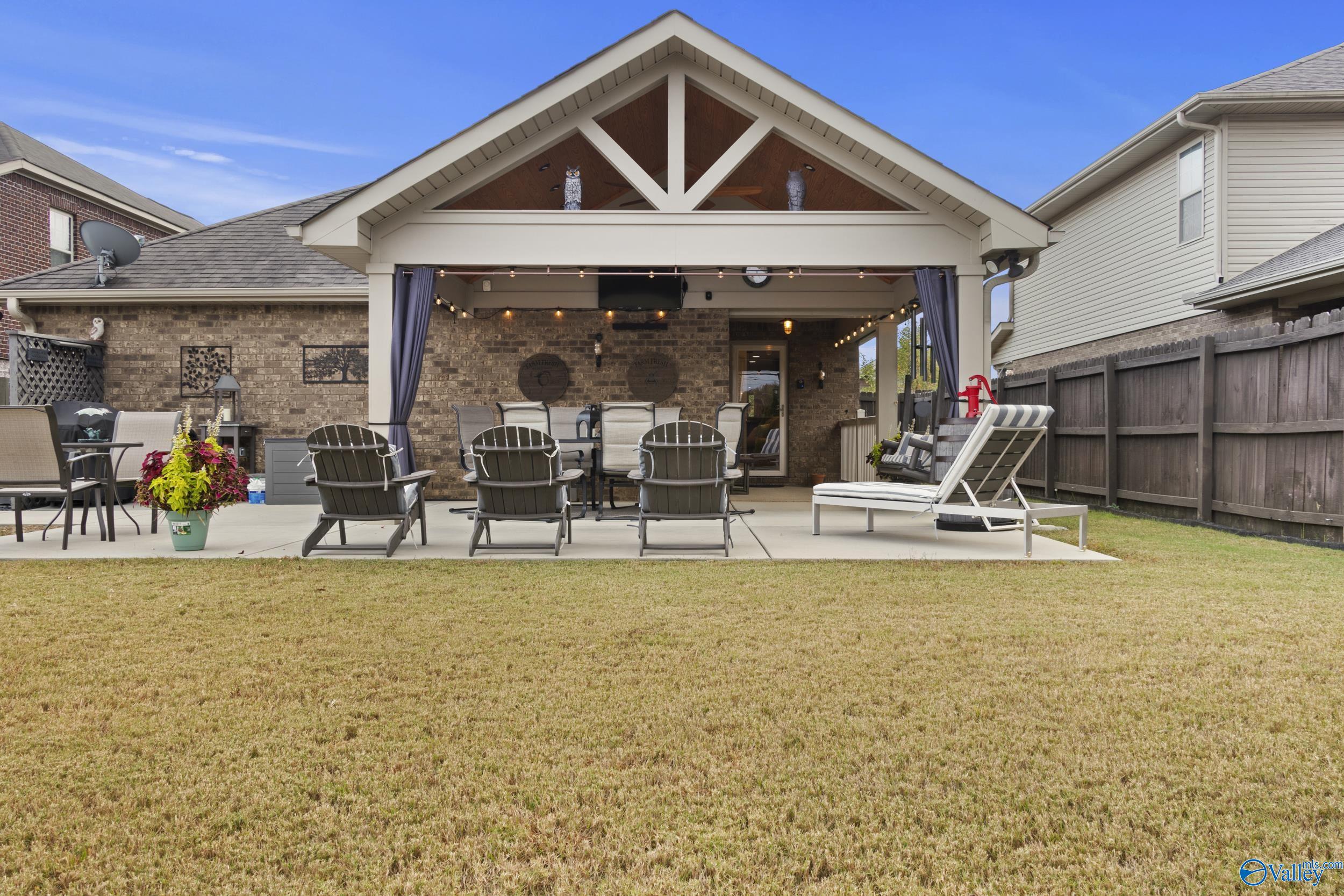606 Cove Water Lane