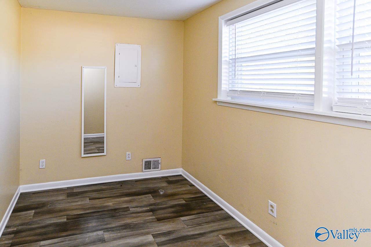 4018 Knollbrook Drive