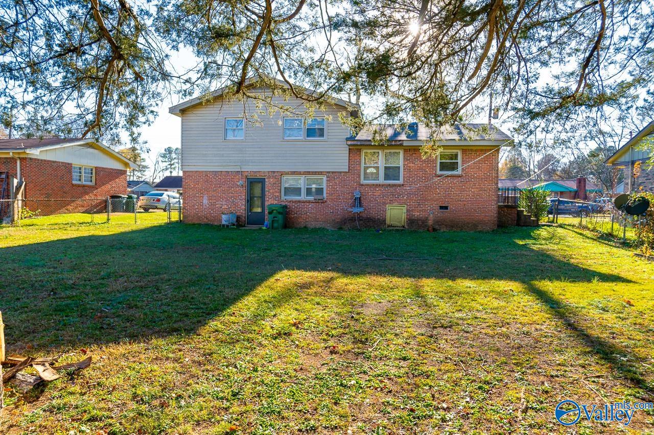 4018 Knollbrook Drive