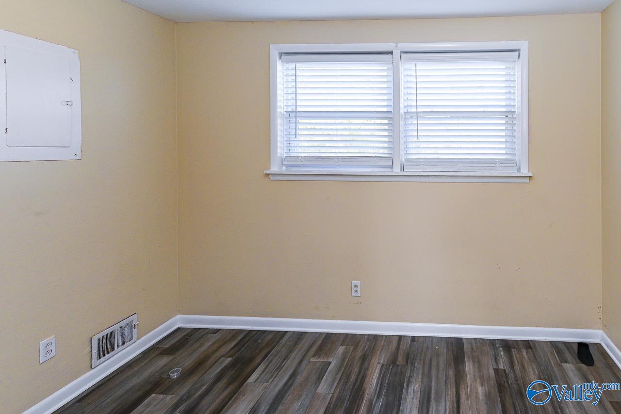 4018 Knollbrook Drive