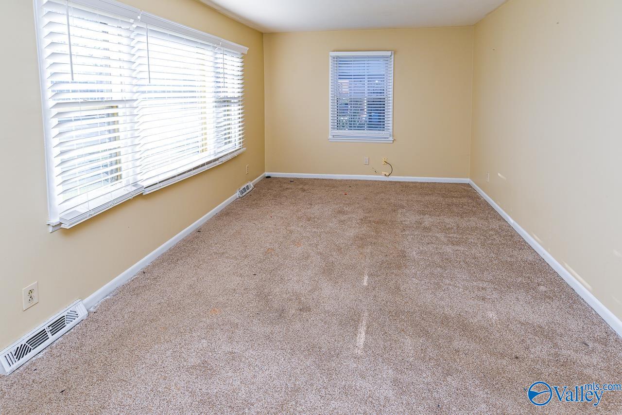 4018 Knollbrook Drive