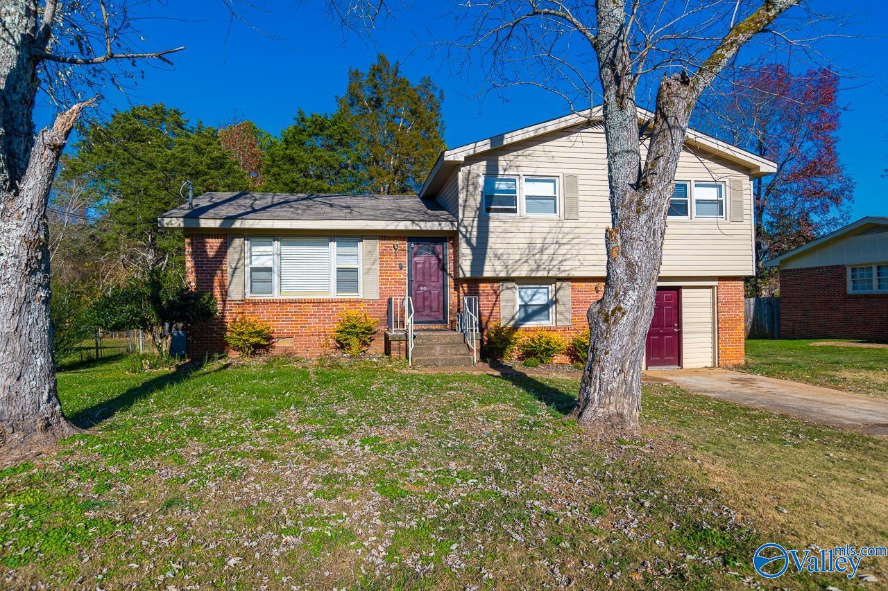 4018 Knollbrook Drive