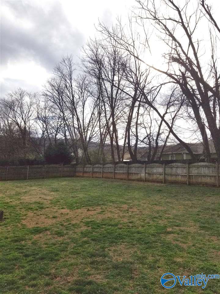 162 NE Valley Stone Road
