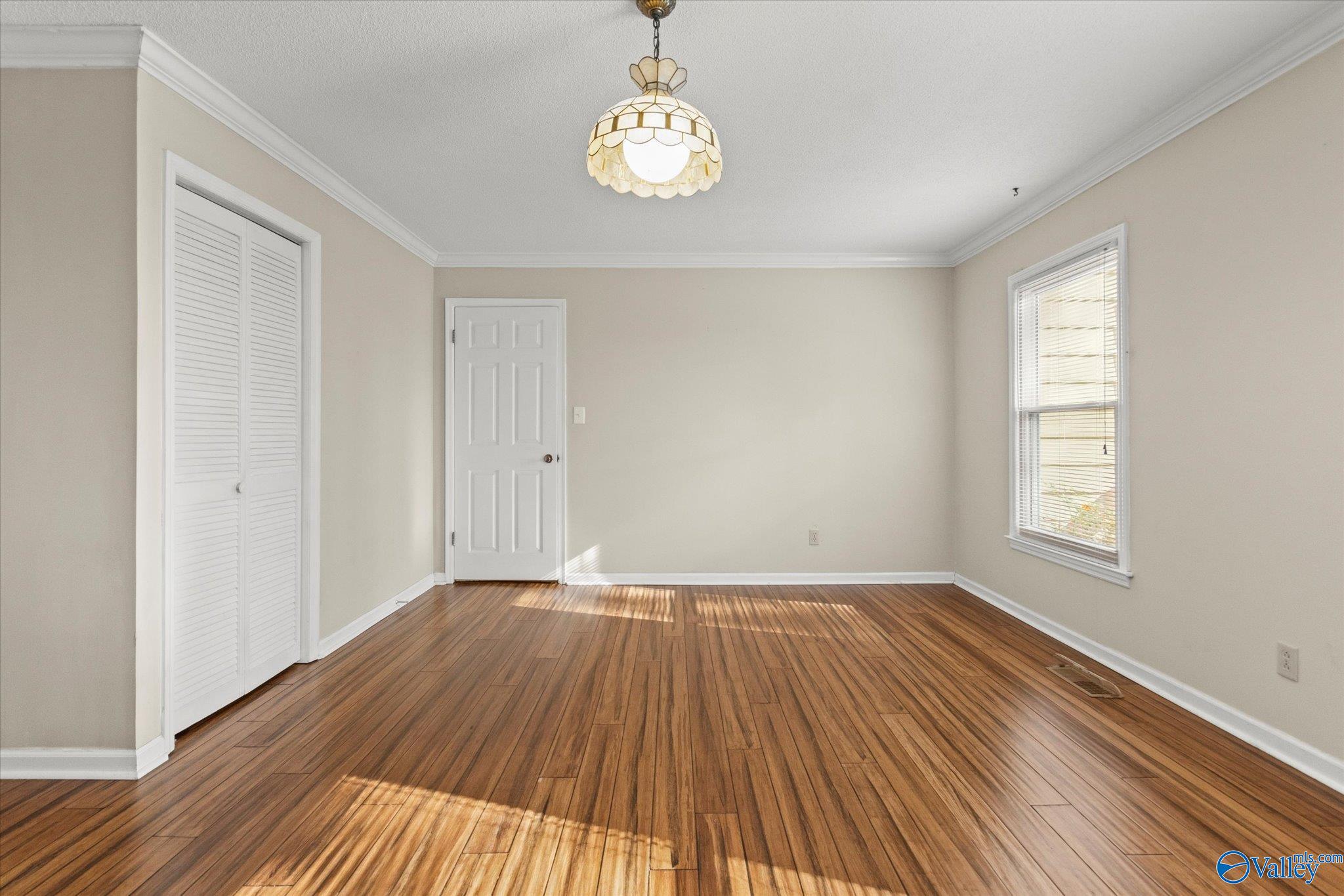 51 Cooper Hill Rd