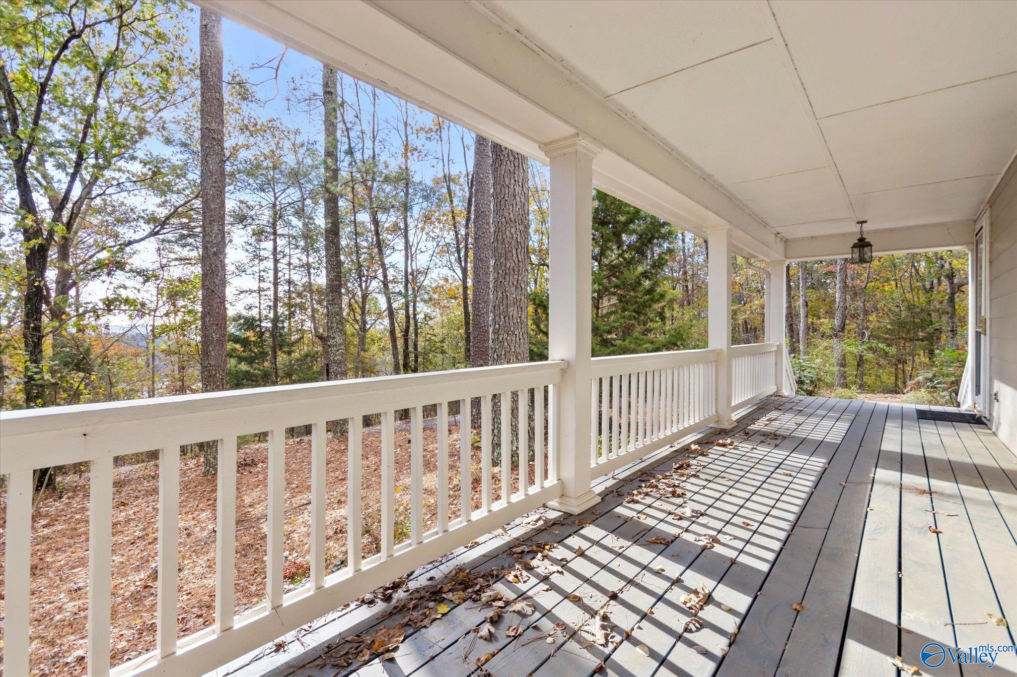 51 Cooper Hill Rd