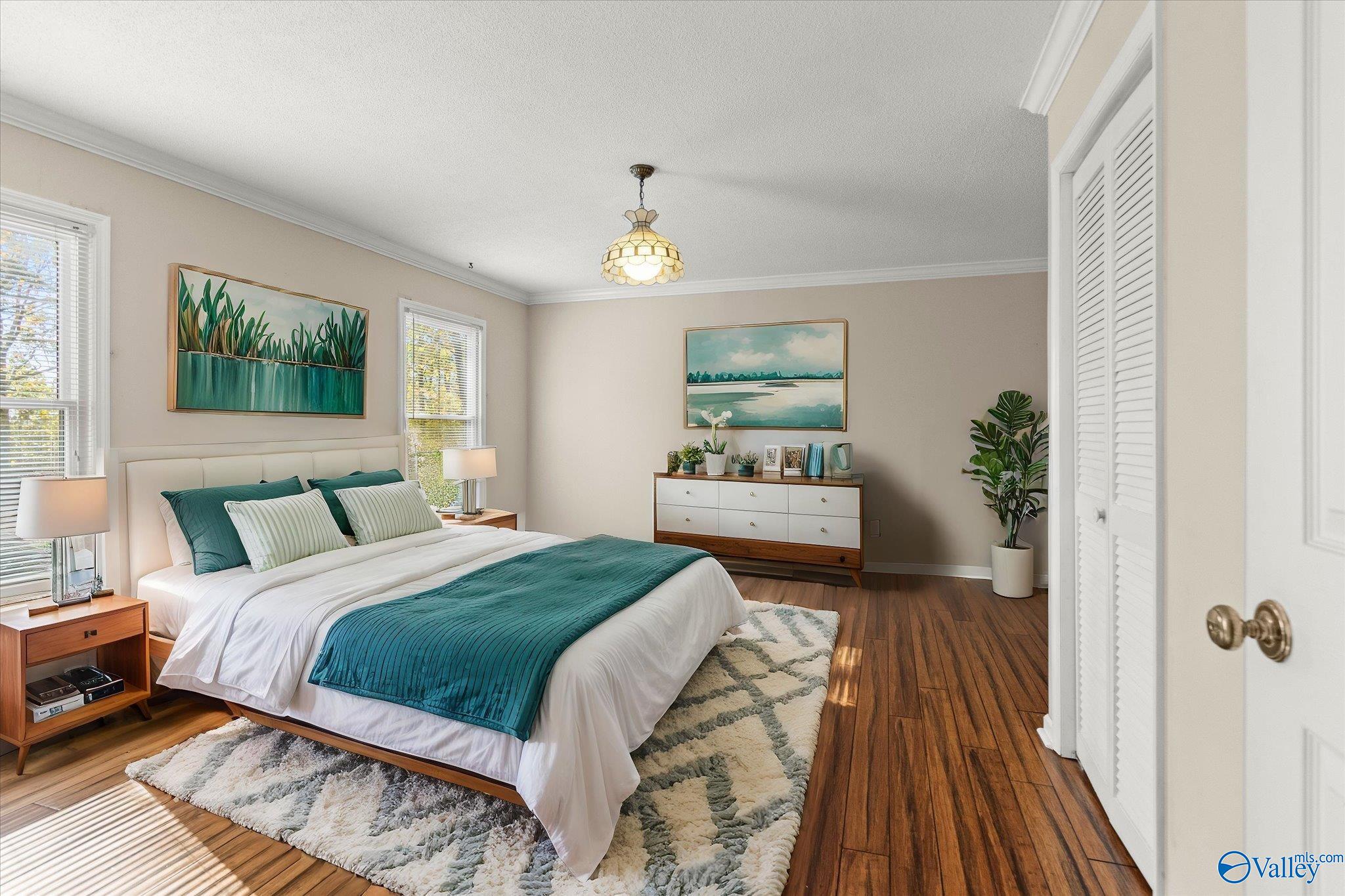 51 Cooper Hill Rd