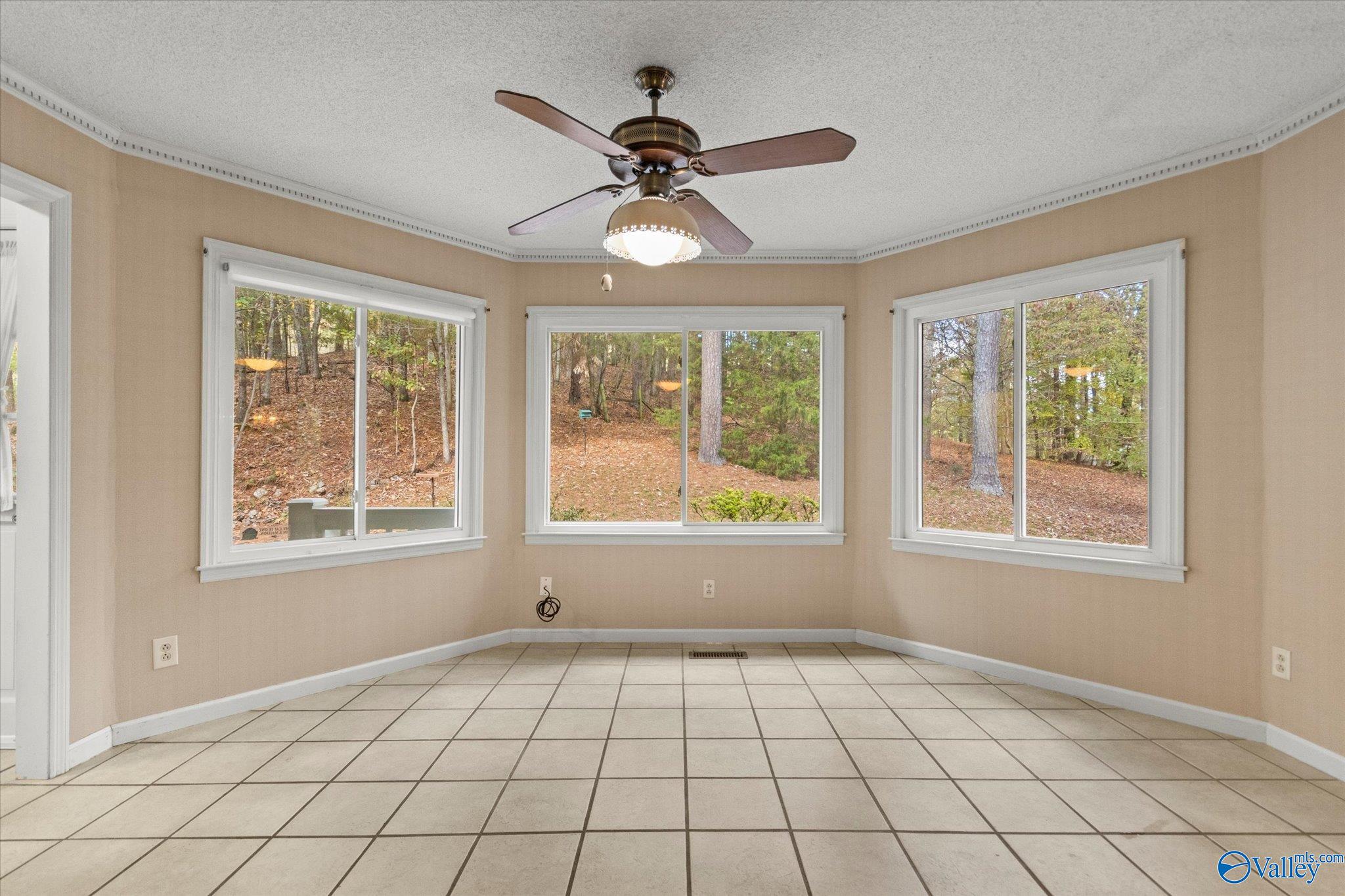51 Cooper Hill Rd