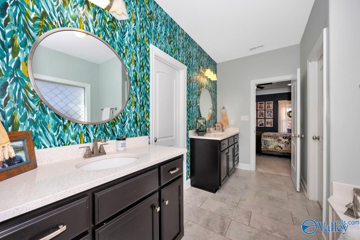 160 Cormorant Landing