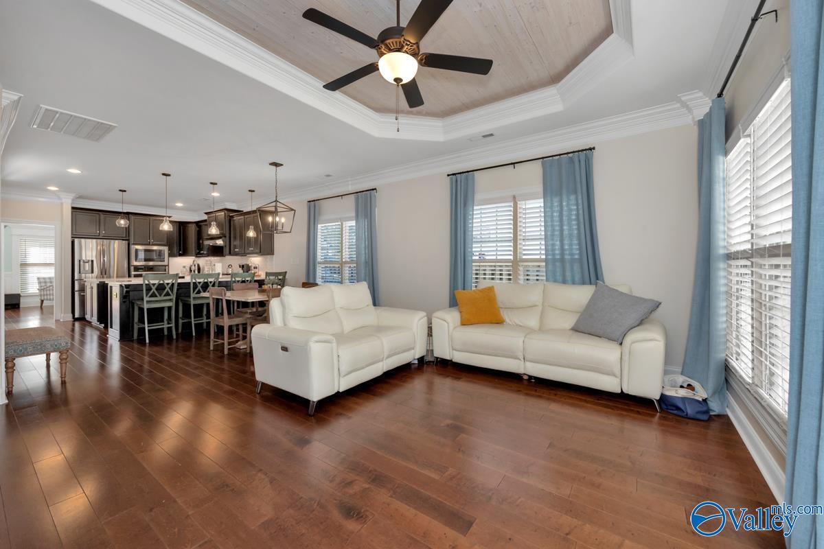 160 Cormorant Landing