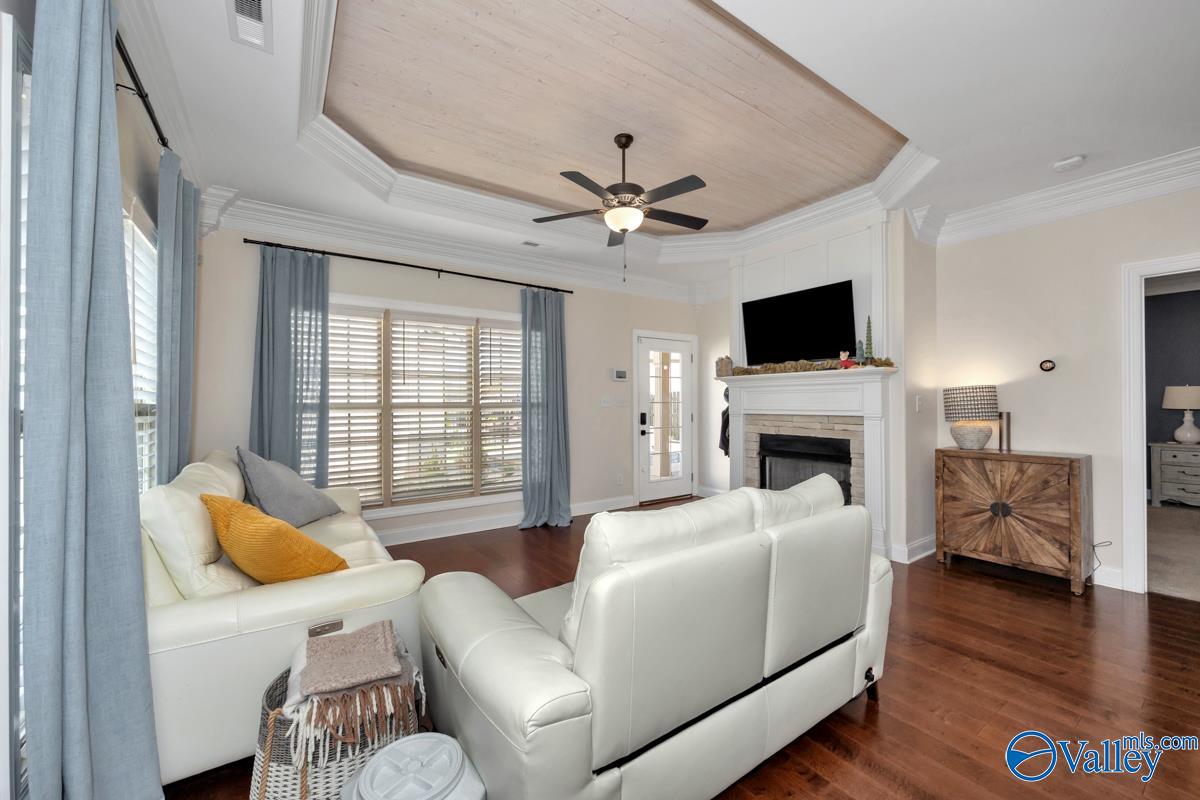 160 Cormorant Landing