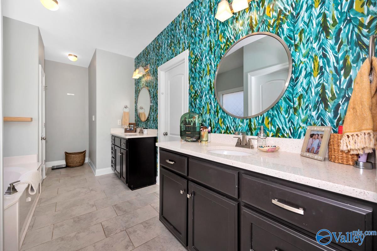 160 Cormorant Landing