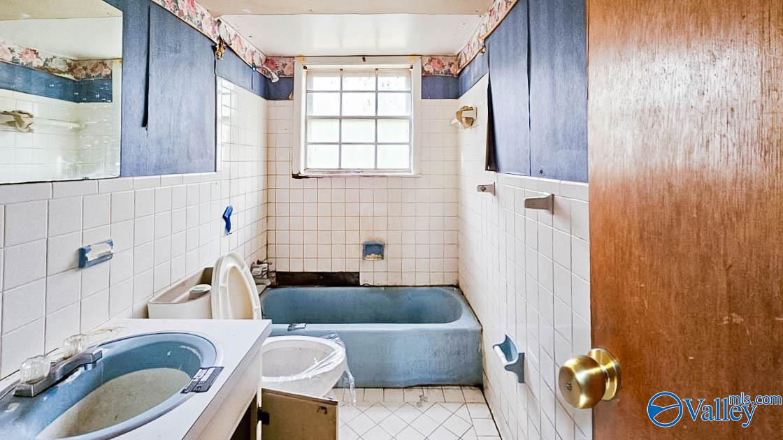 3203 Clifford Road NW