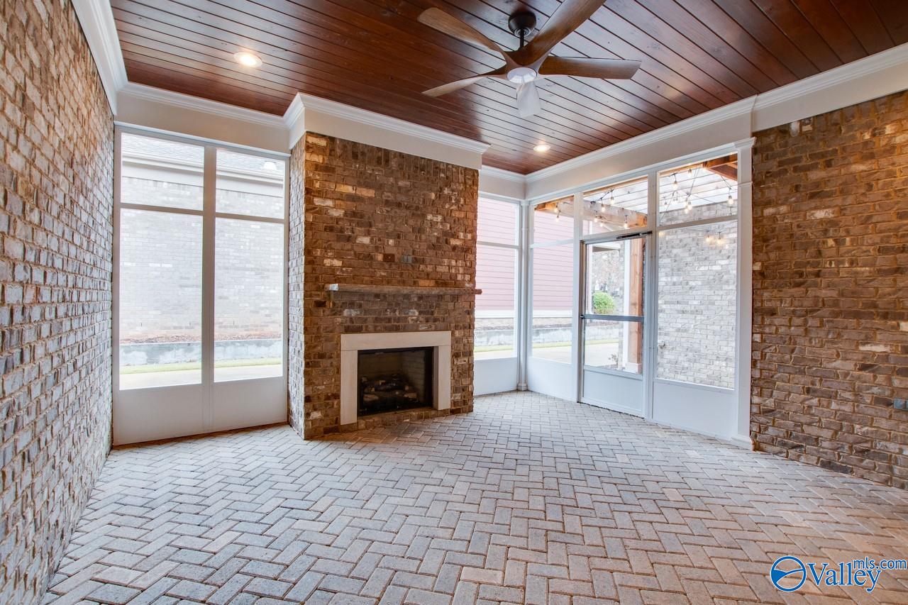 8599 Bellewood Lane