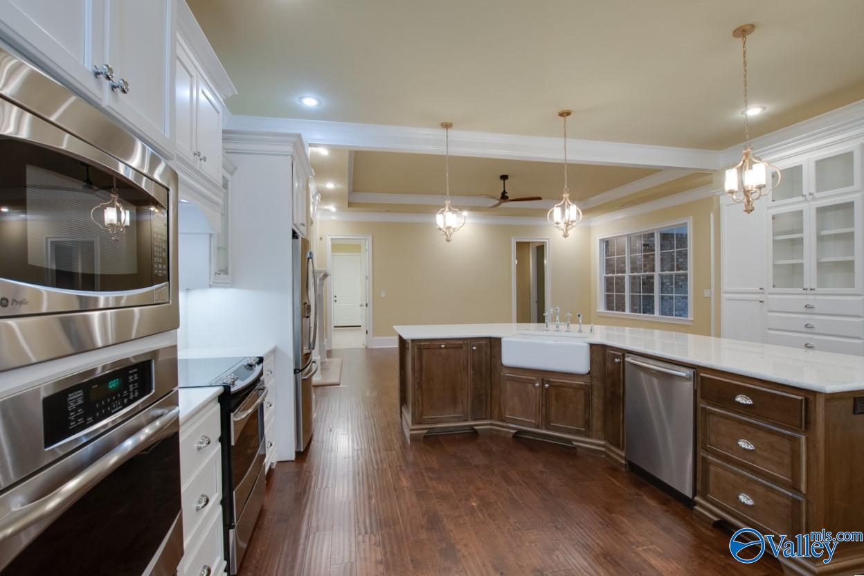 8599 Bellewood Lane