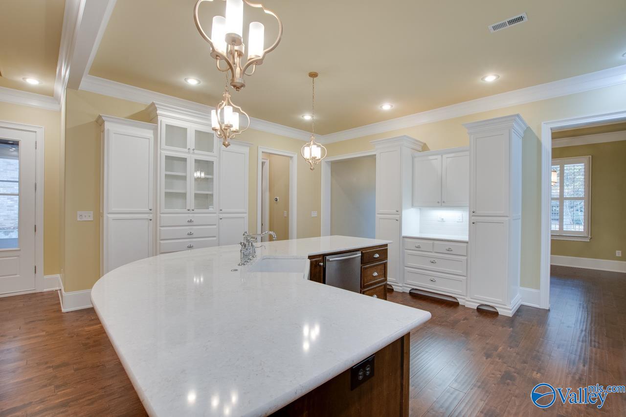 8599 Bellewood Lane