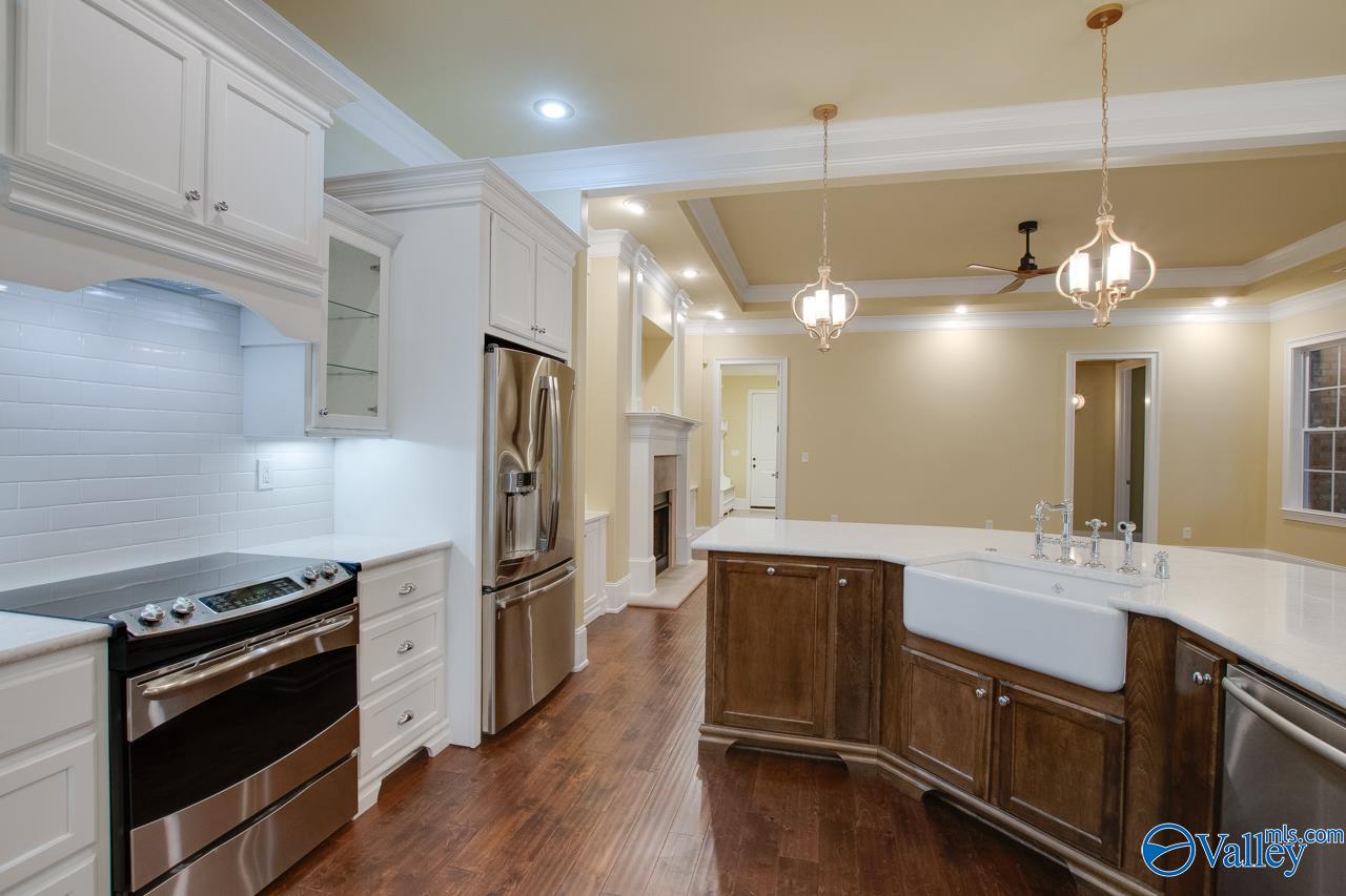 8599 Bellewood Lane