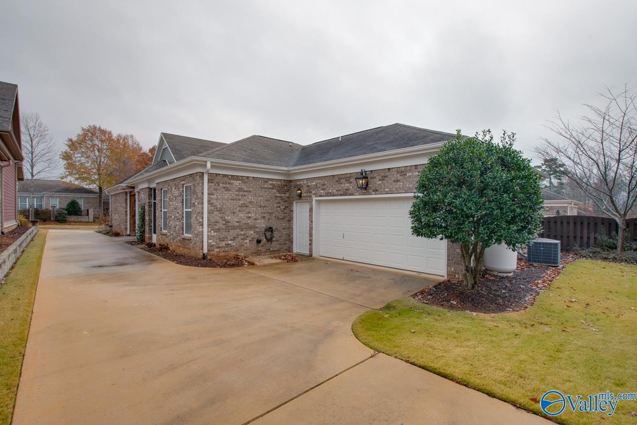 8599 Bellewood Lane