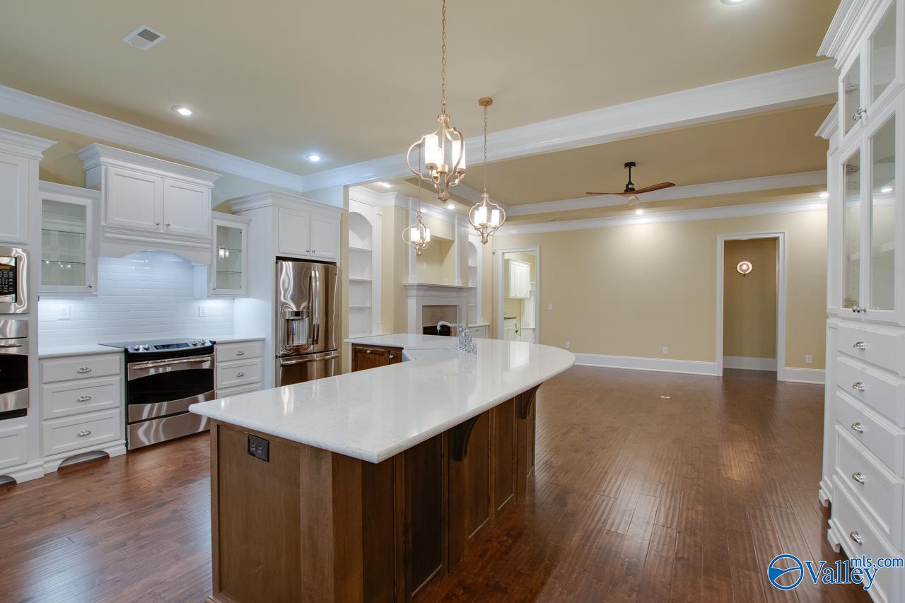 8599 Bellewood Lane