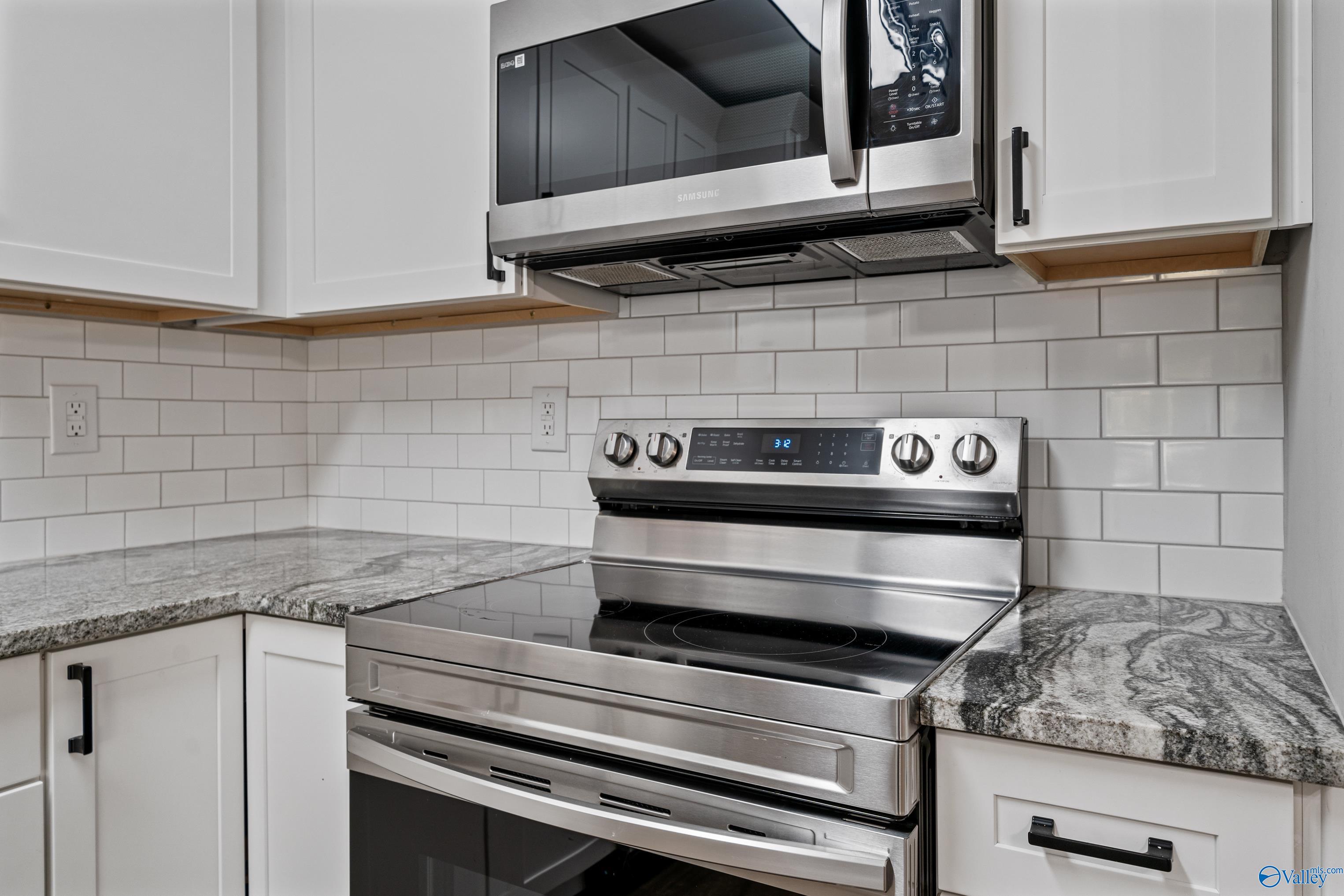 14023 Glenview Drive SW