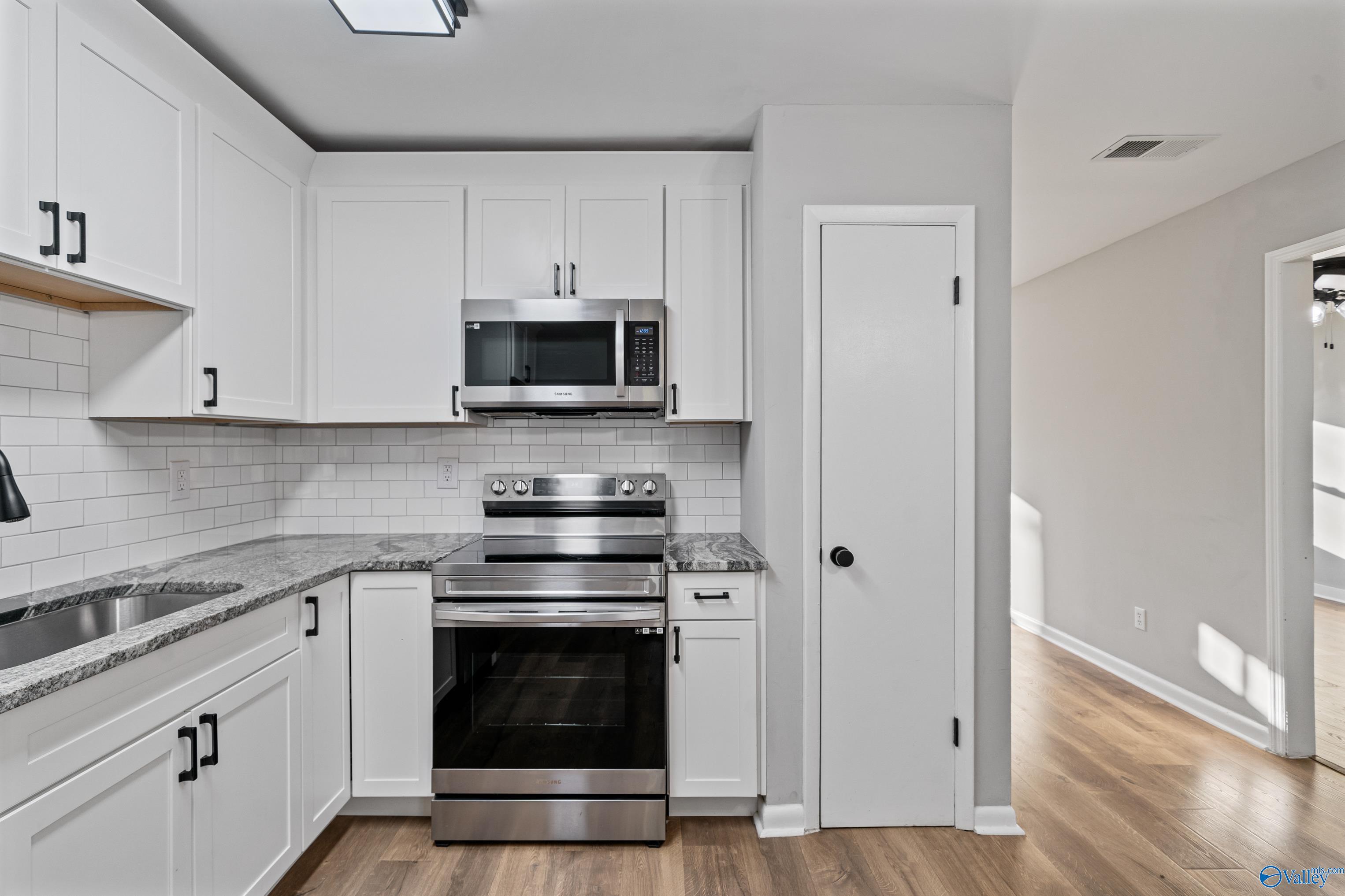 14023 Glenview Drive SW