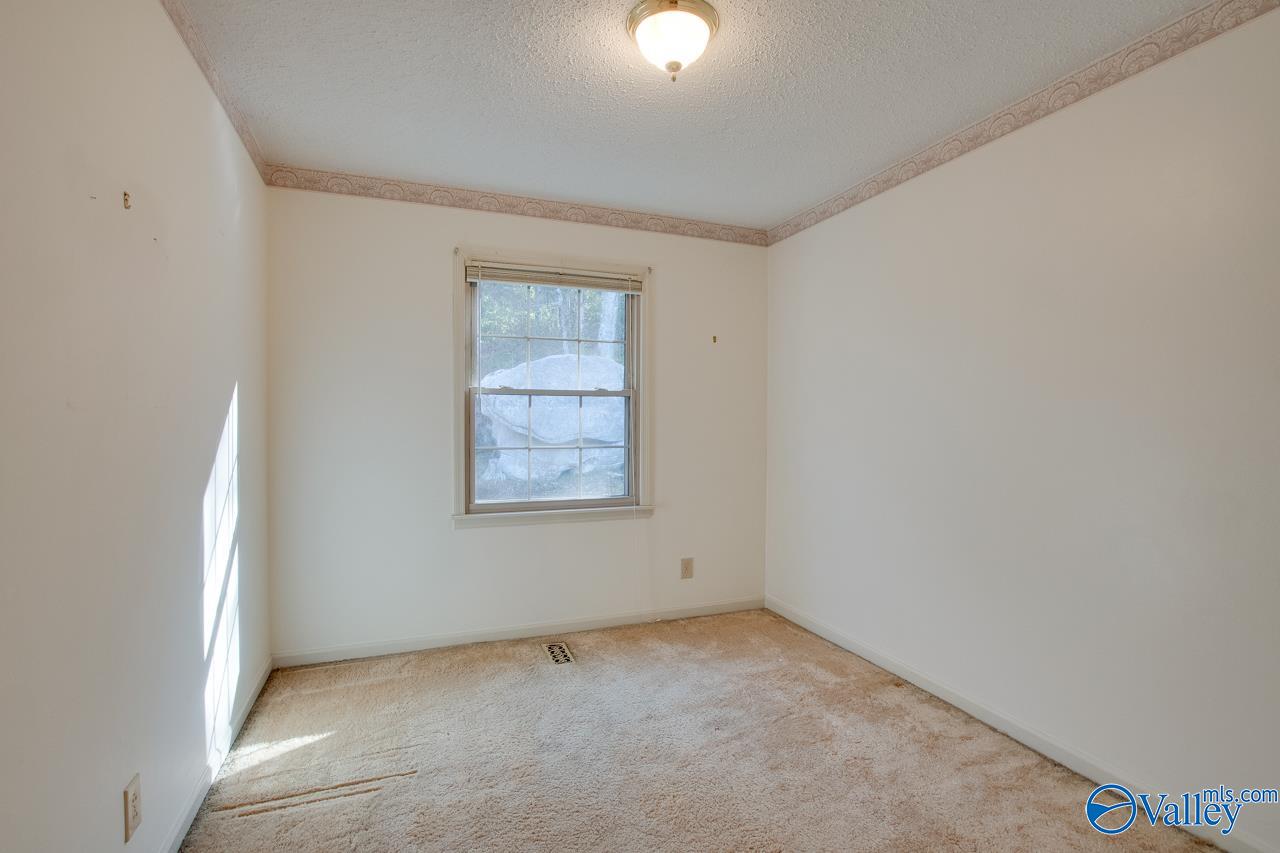 12127 Comanche Trail SE