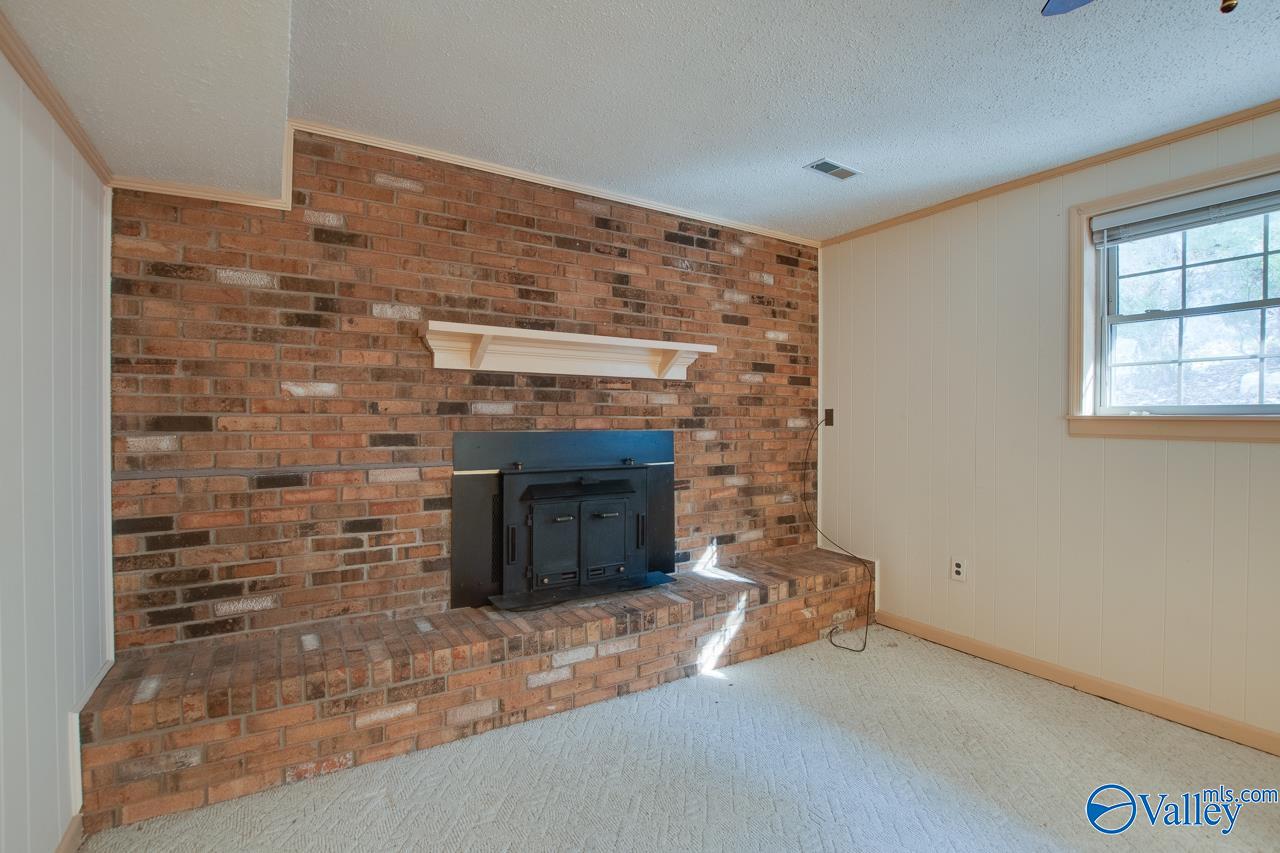 12127 Comanche Trail SE