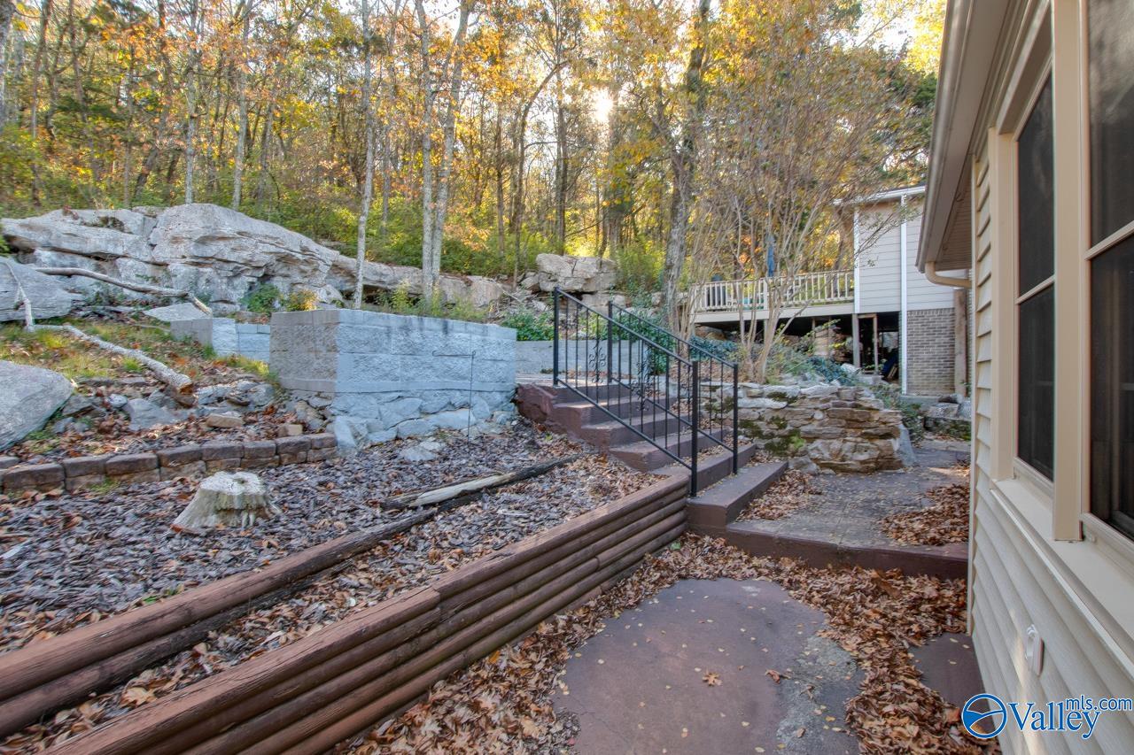 12127 Comanche Trail SE