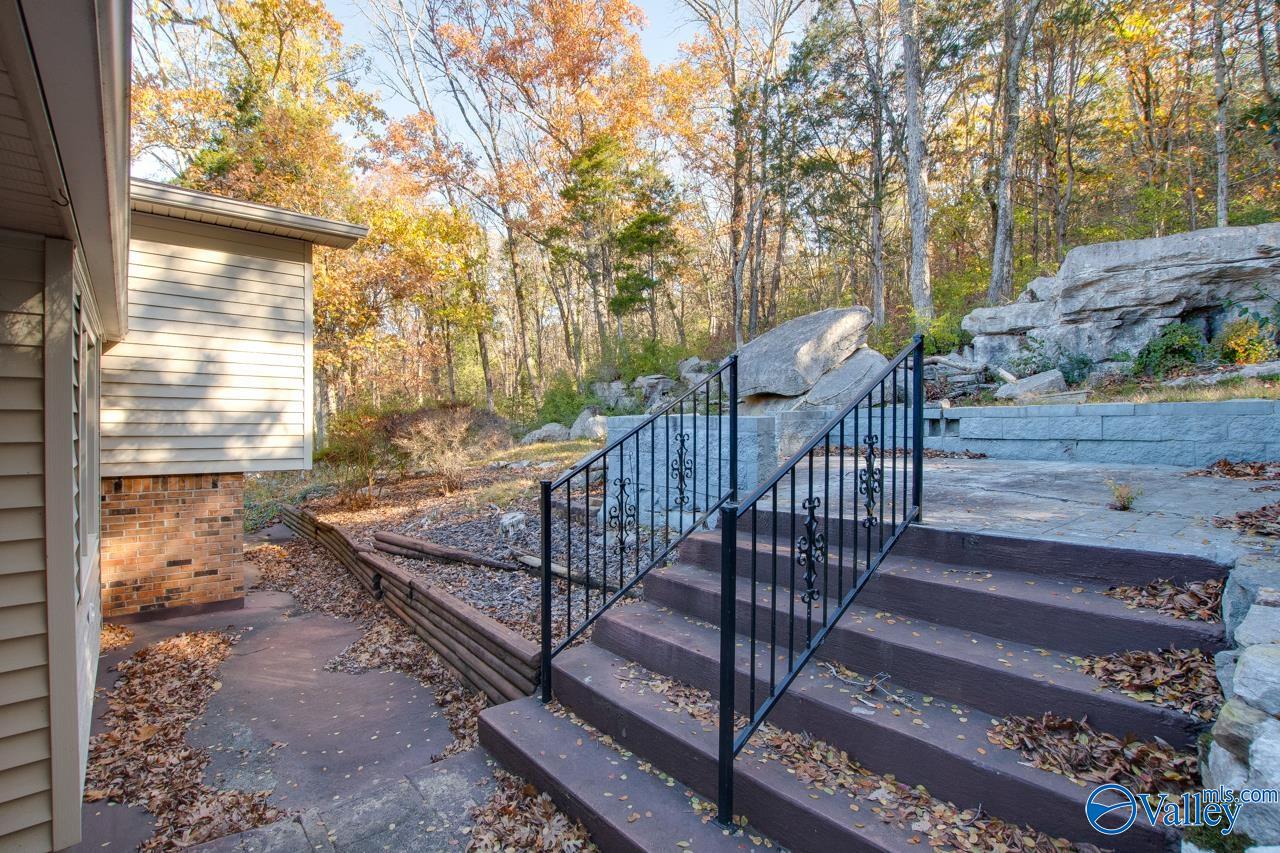 12127 Comanche Trail SE