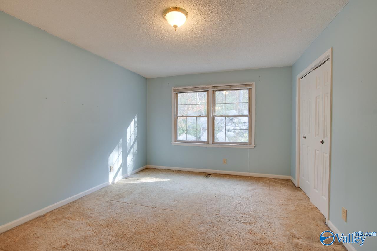 12127 Comanche Trail SE