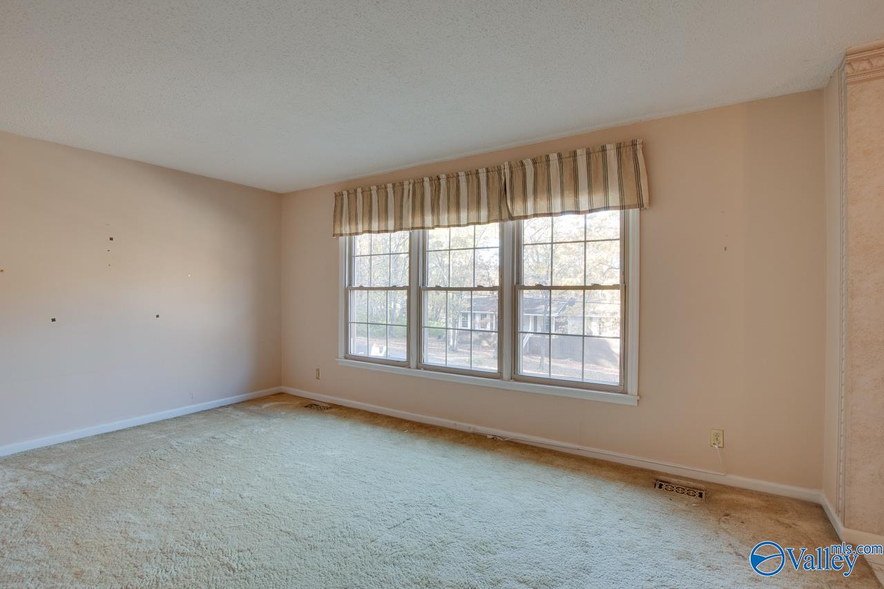 12127 Comanche Trail SE