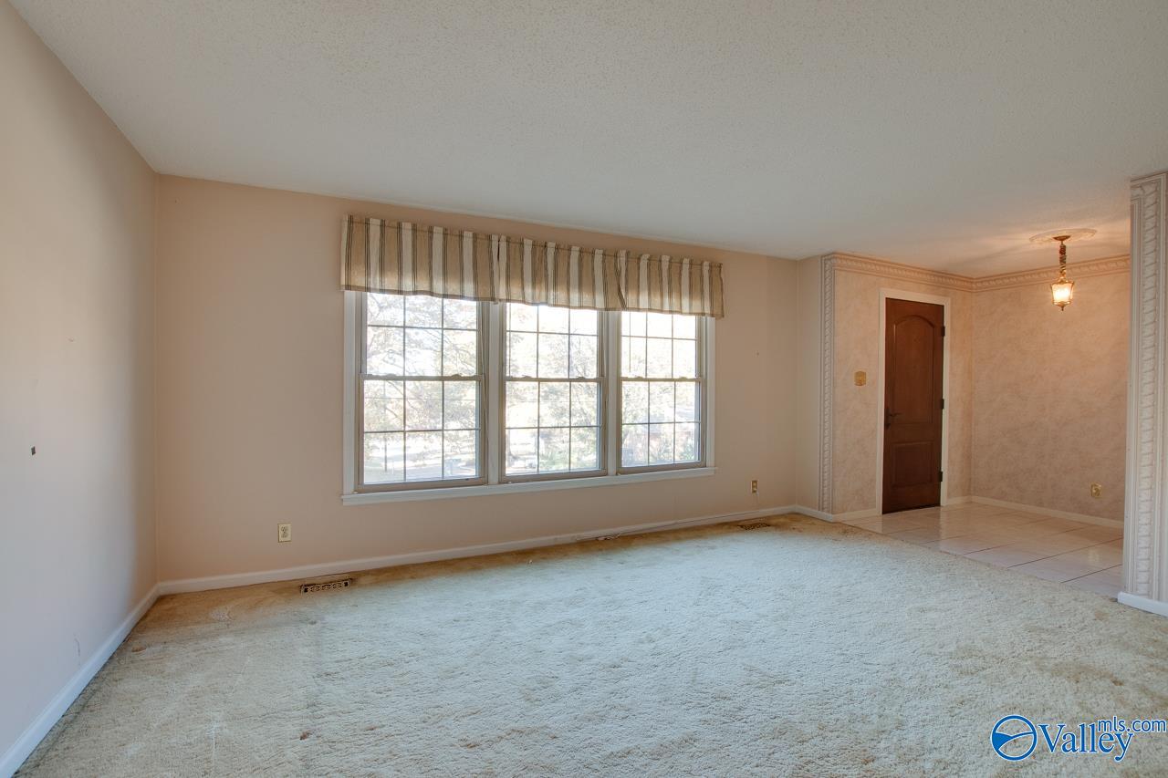 12127 Comanche Trail SE