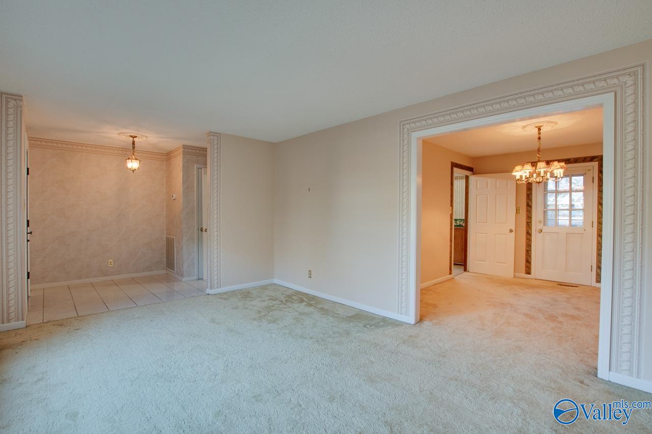 12127 Comanche Trail SE