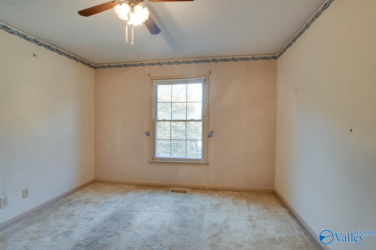 12127 Comanche Trail SE